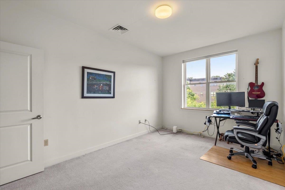 370 Farrell Street Property Photo 13