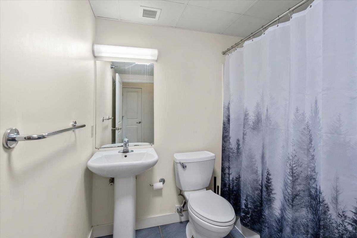 370 Farrell Street Property Photo 18