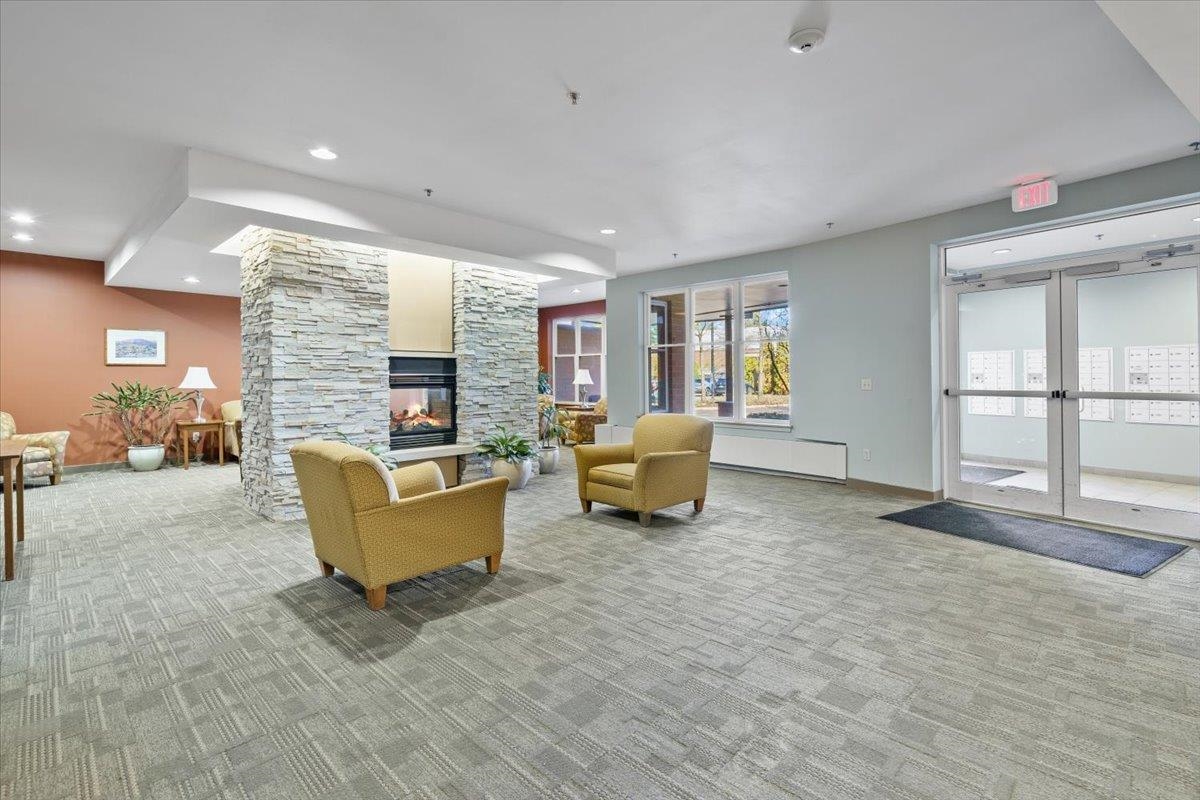 370 Farrell Street Property Photo 25