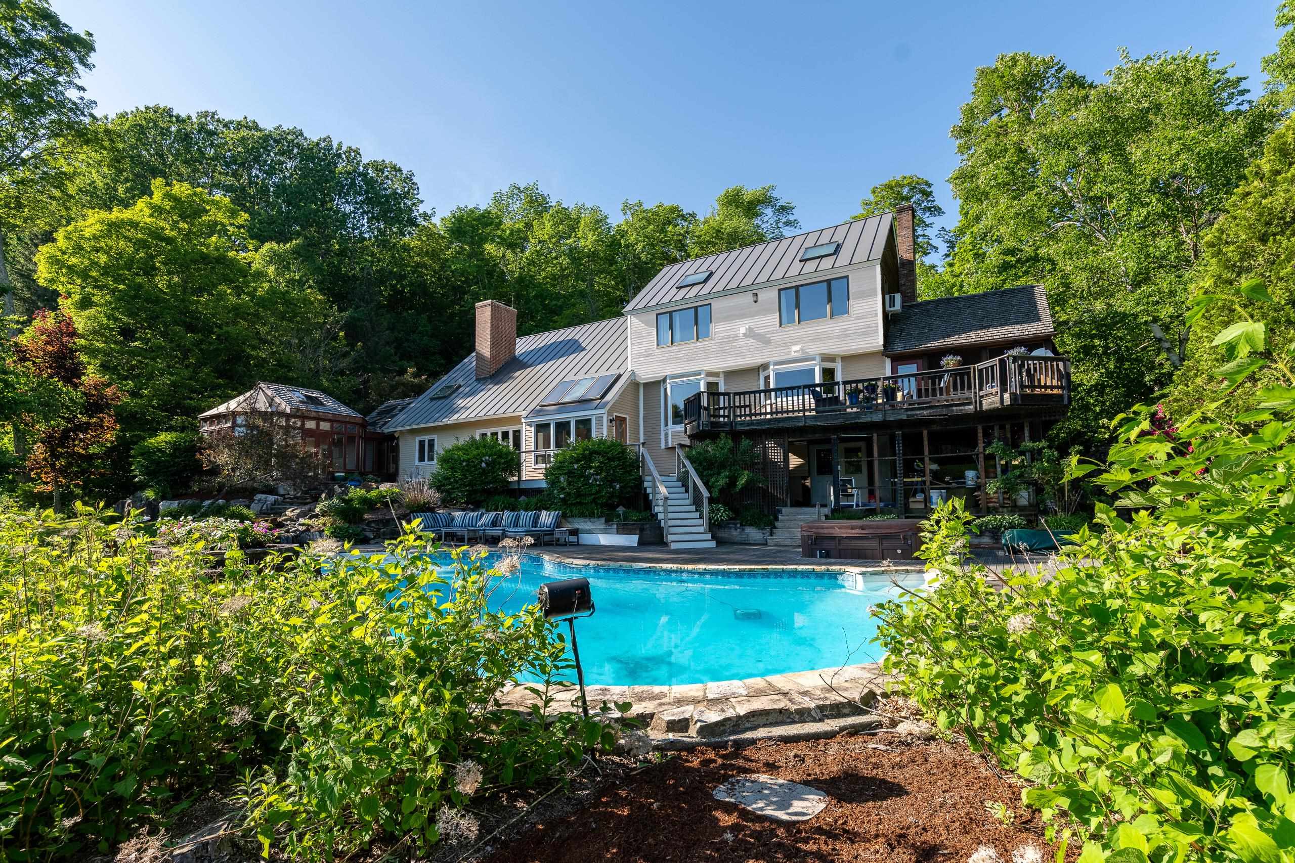 838 Cricket Hill Road Property Photo 4