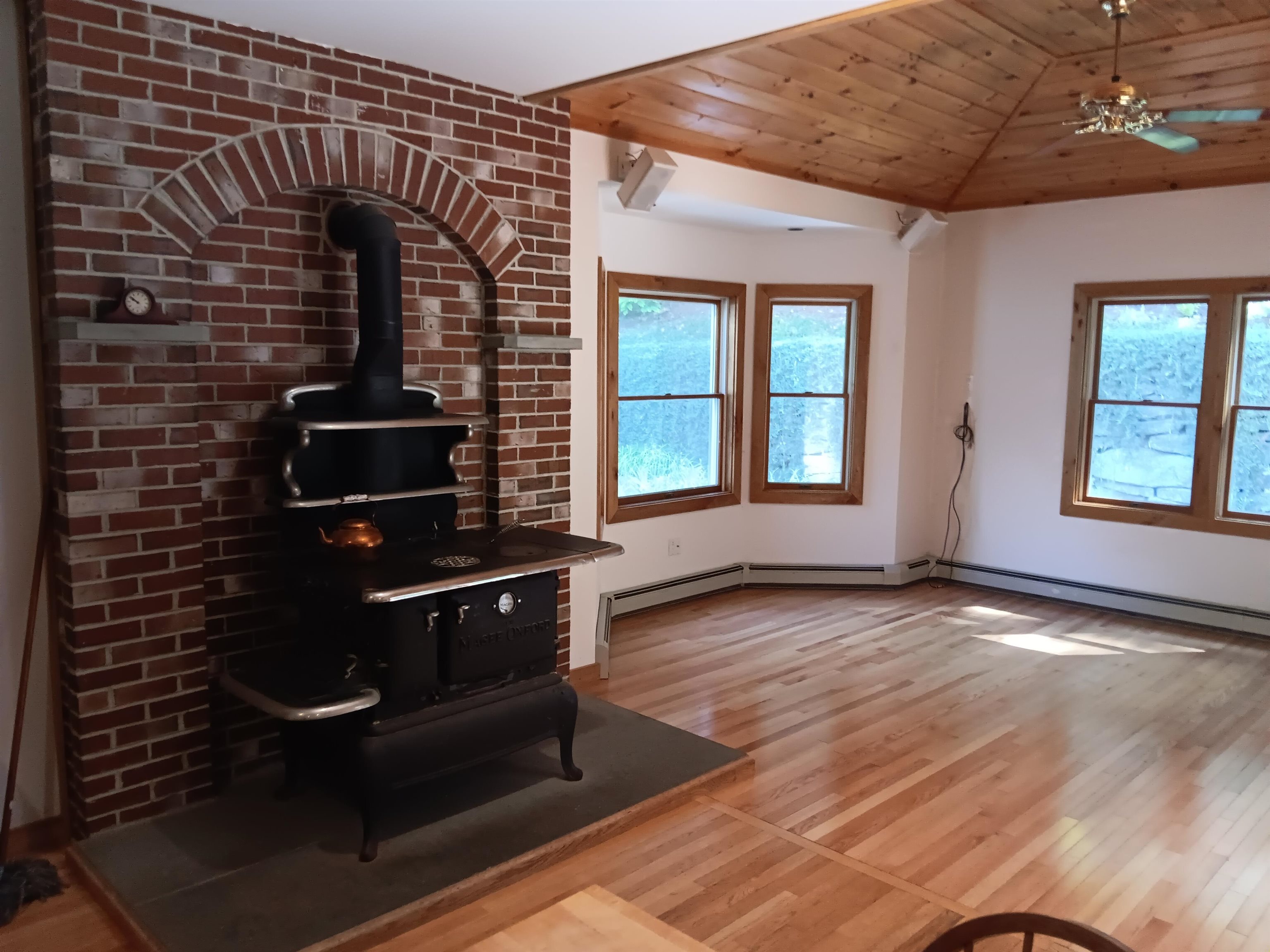220 Grandview Road Property Photo 1