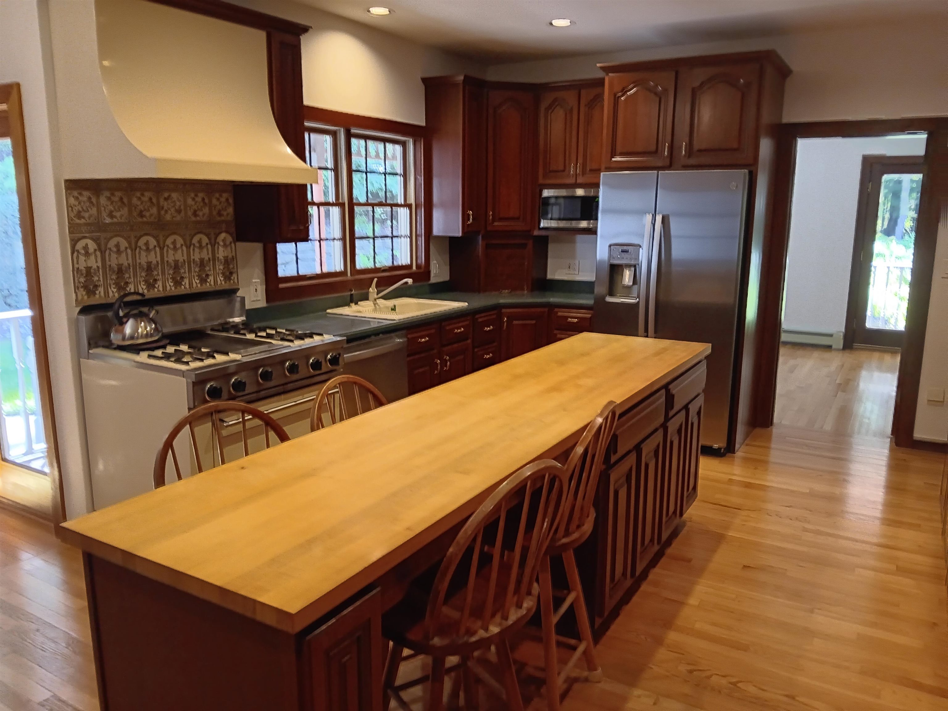 220 Grandview Road Property Photo 6