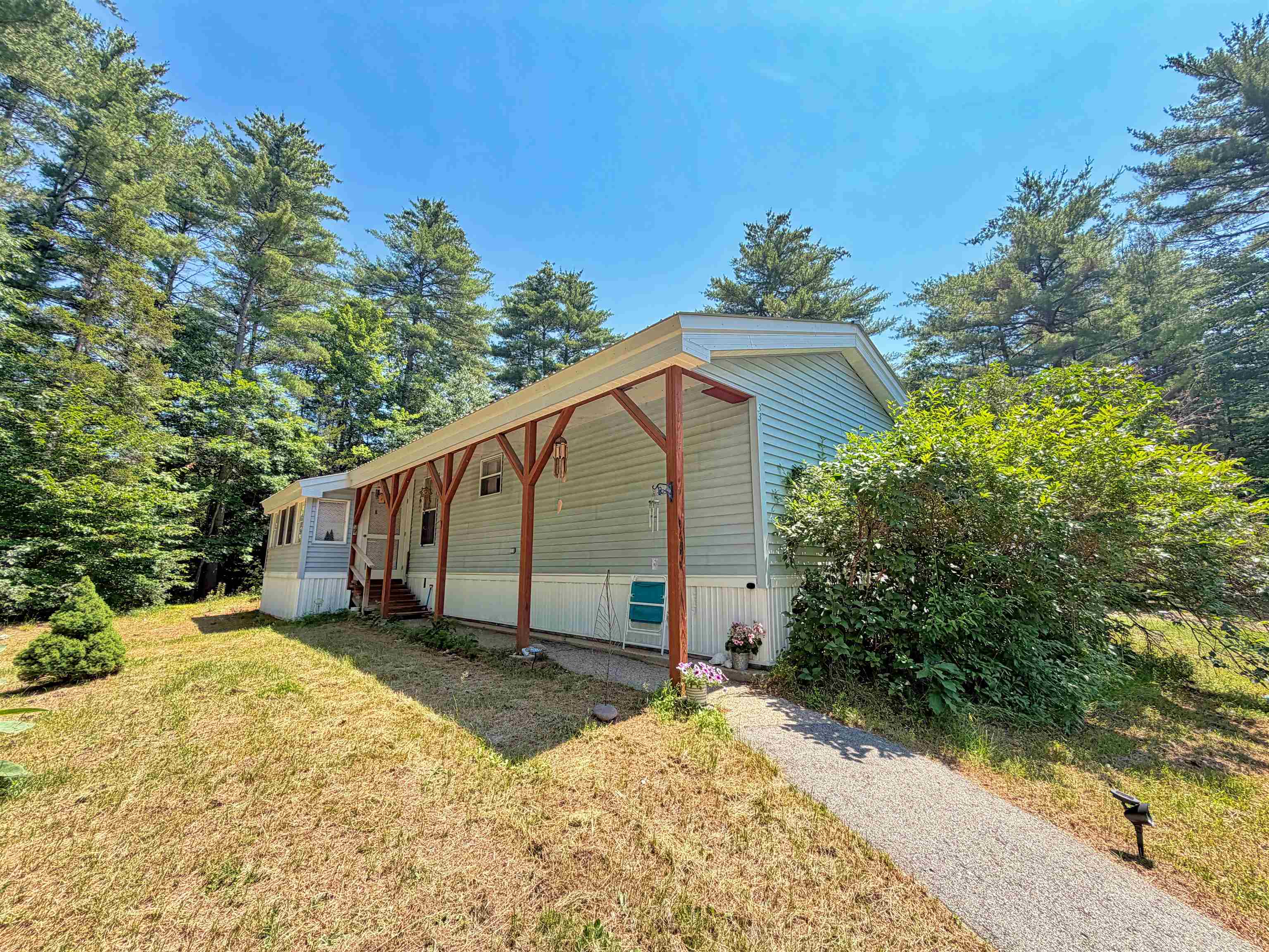 33 Buckingham Drive Property Photo 1
