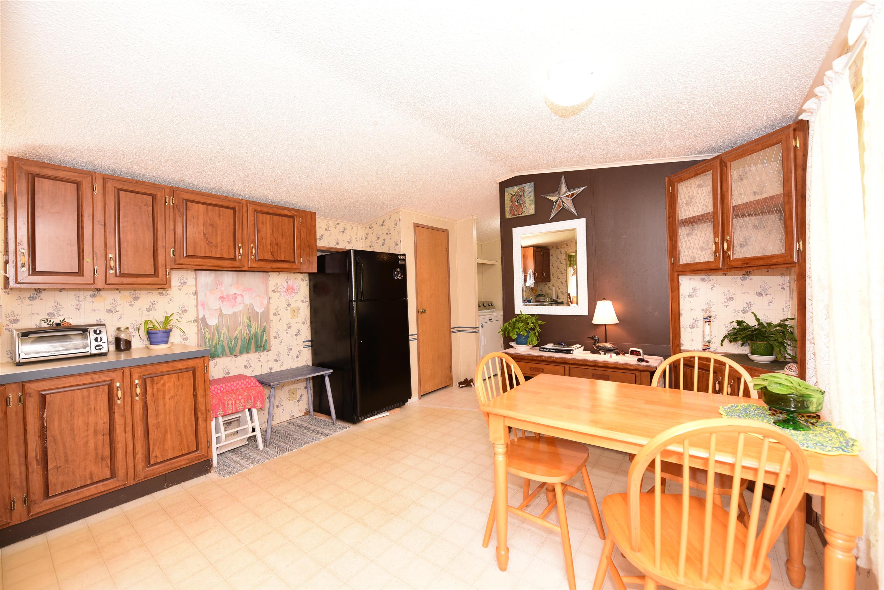 33 Buckingham Drive Property Photo 6