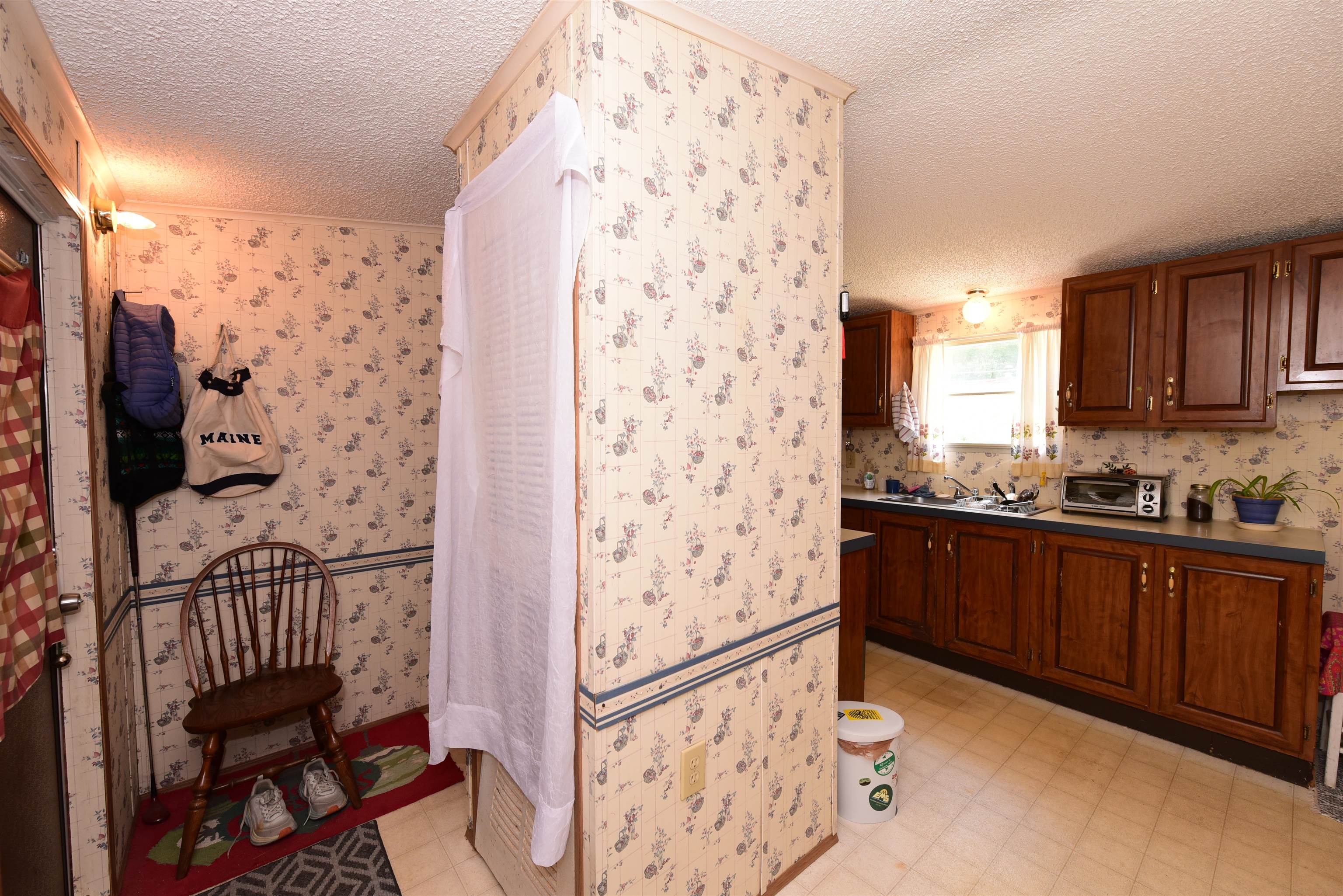 33 Buckingham Drive Property Photo 7