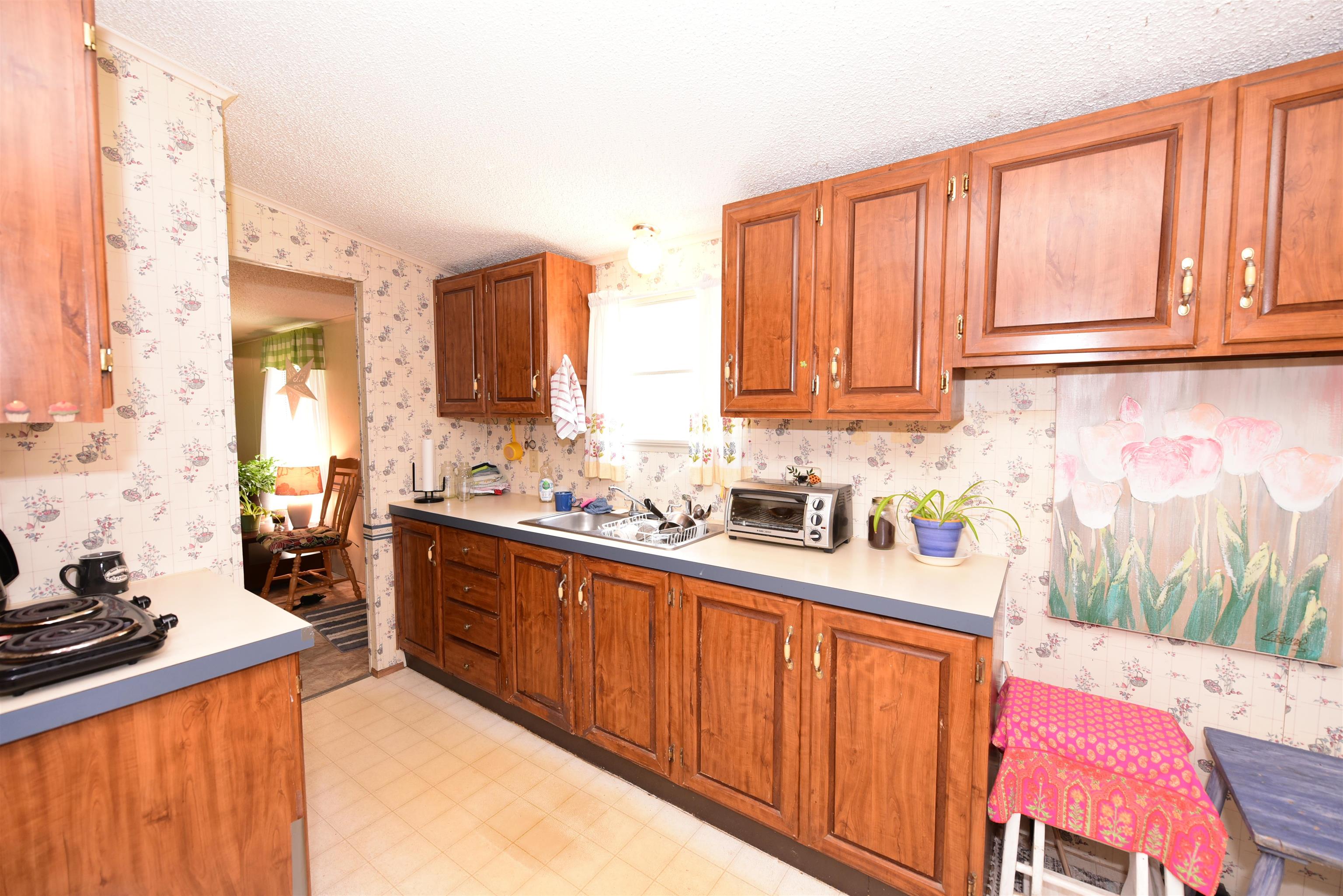 33 Buckingham Drive Property Photo 8