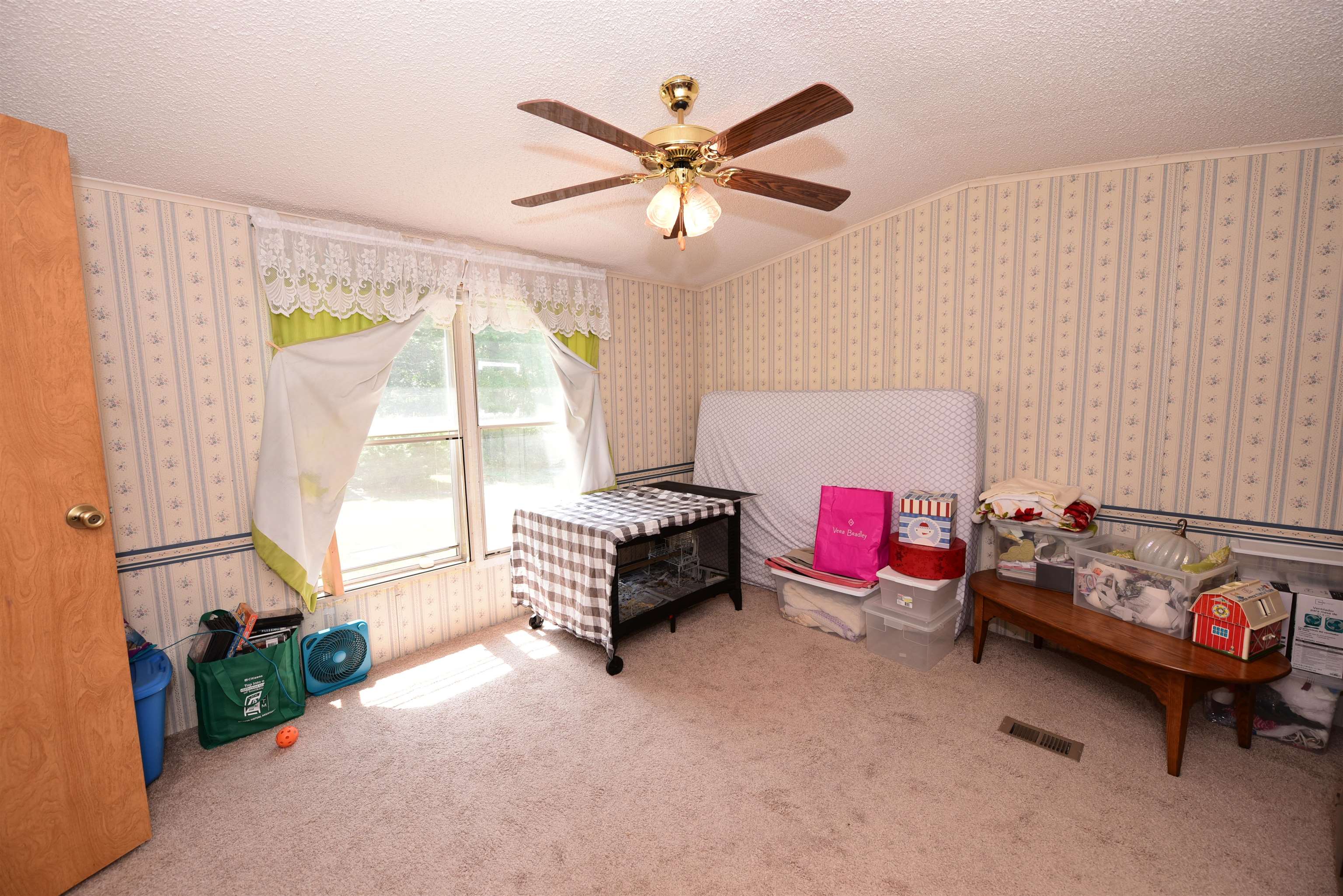 33 Buckingham Drive Property Photo 15