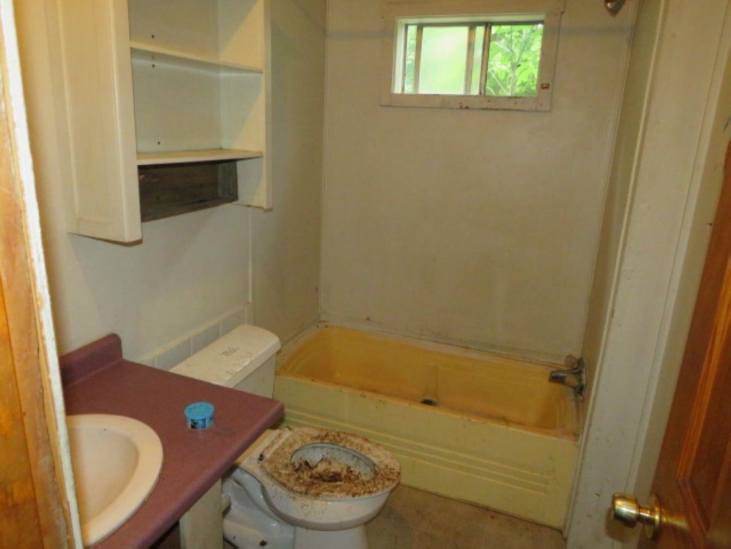 229 Longmoore Drive Property Photo 12