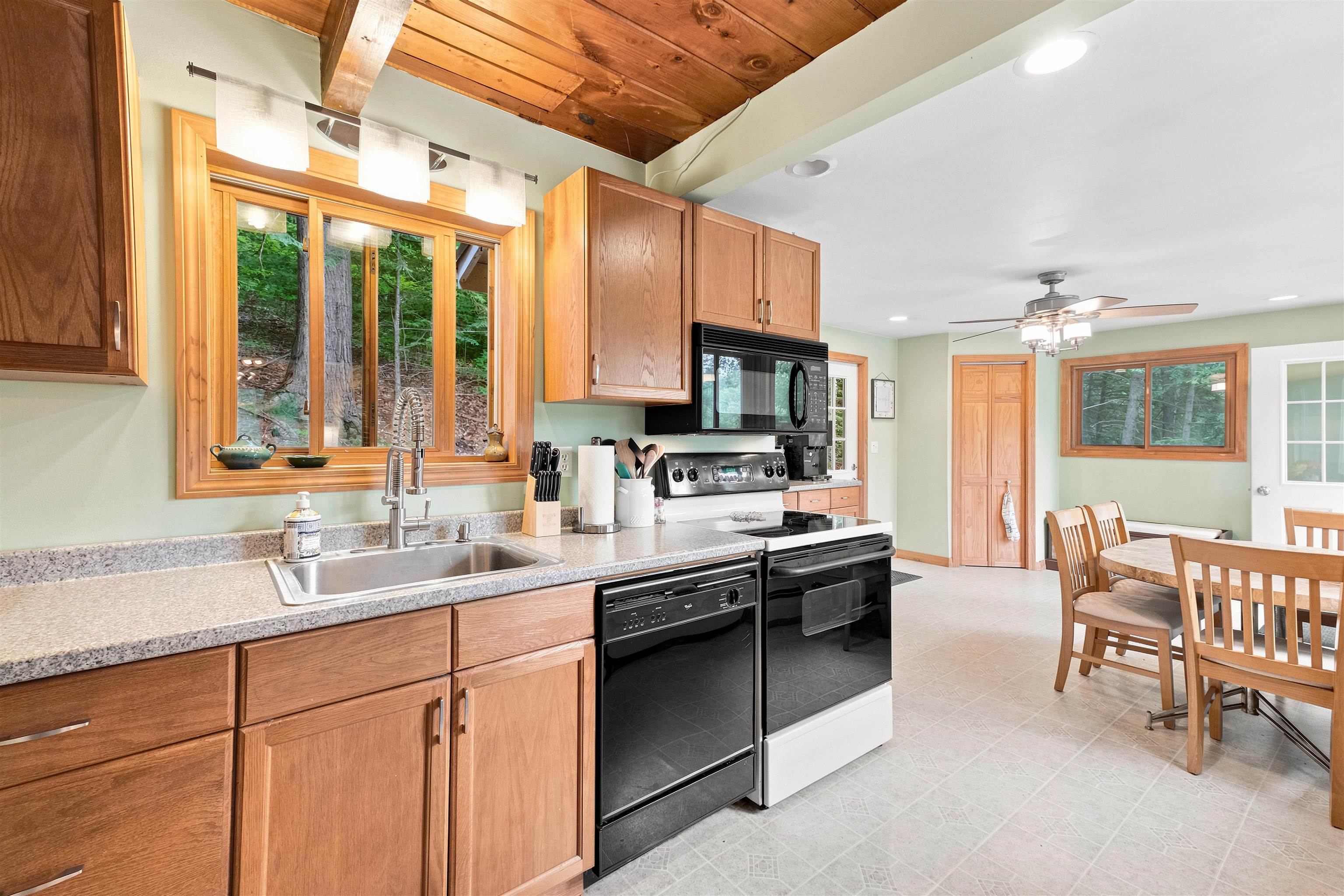 43 Eidelweiss Drive Property Photo 13