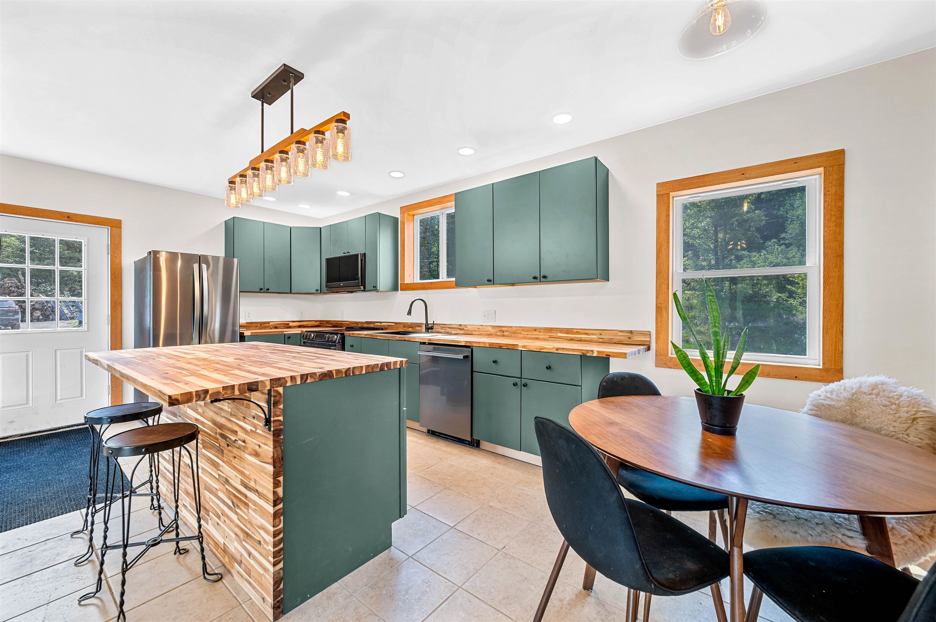 35 Fern Road Property Photo 16