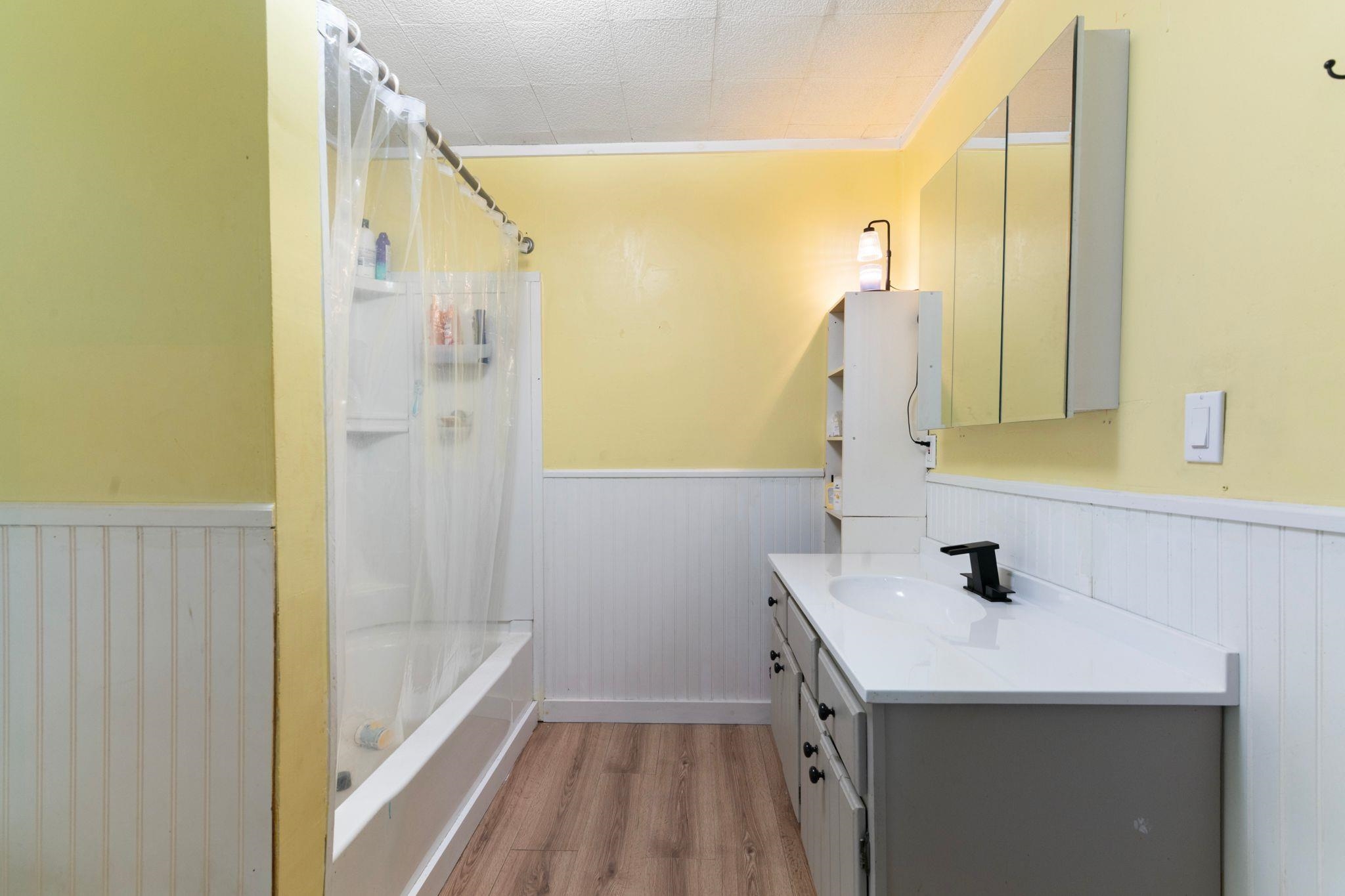 455 South Main Street Property Photo 6