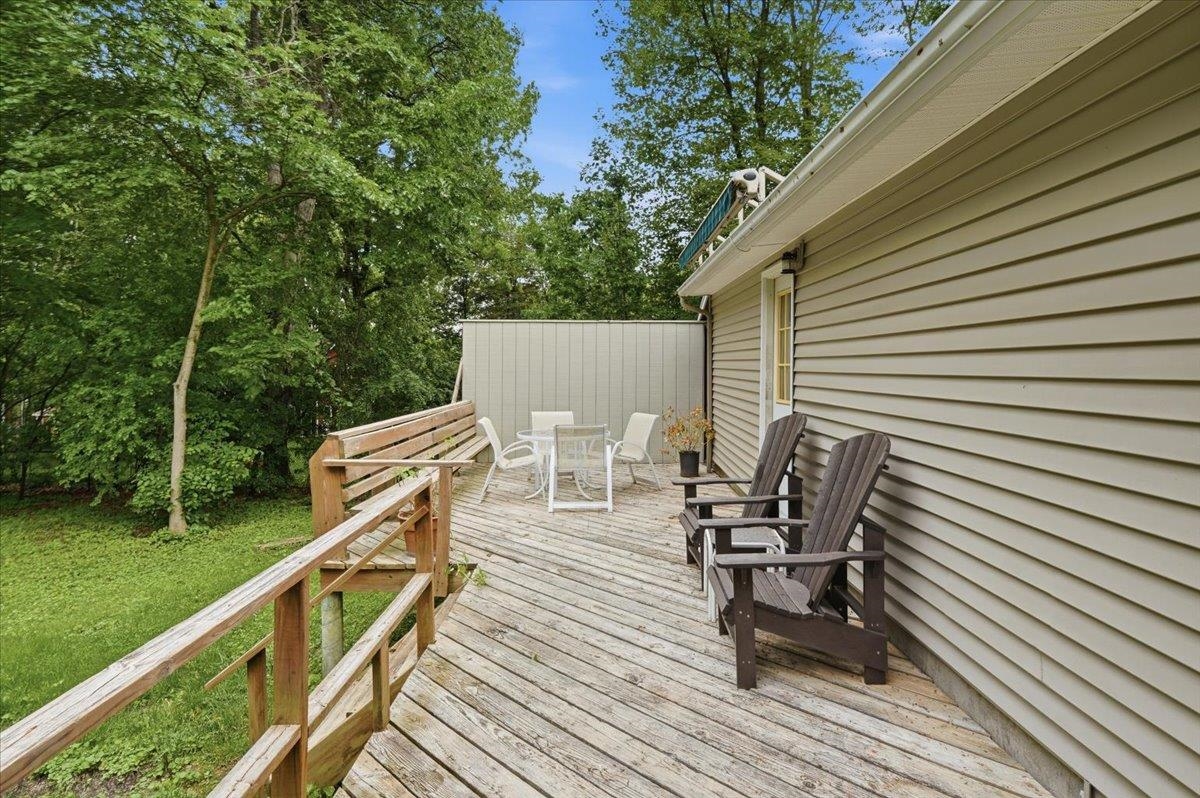 490 Juniper Ridge Property Photo 20