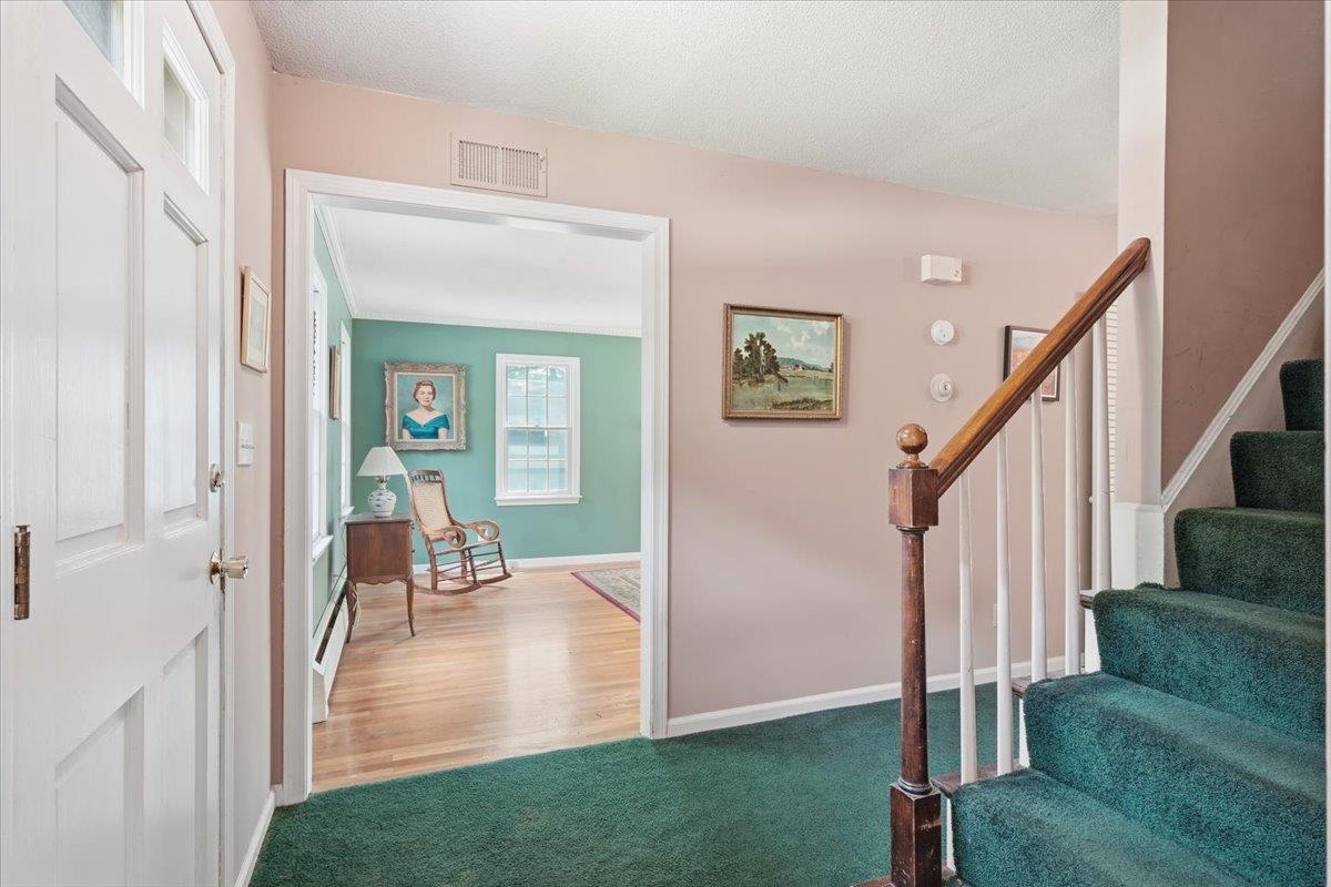 490 Juniper Ridge Property Photo 33