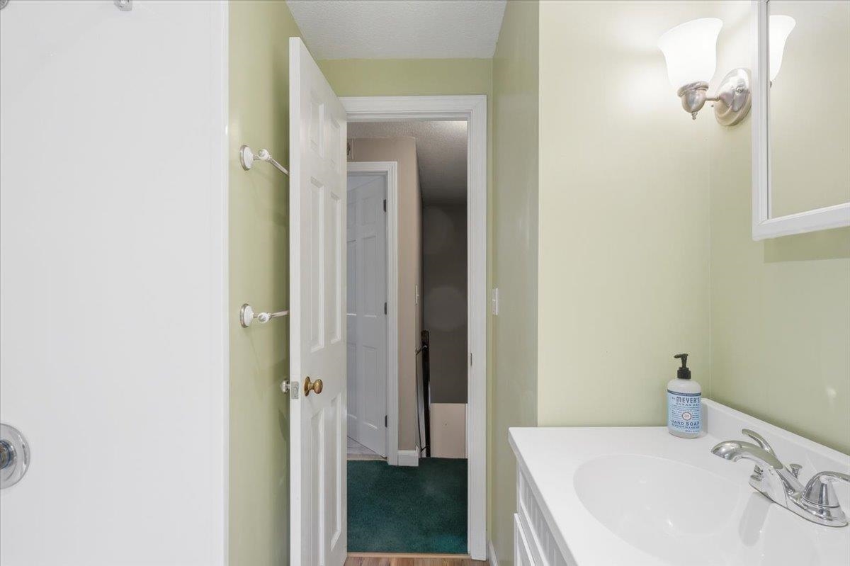 490 Juniper Ridge Property Photo 39