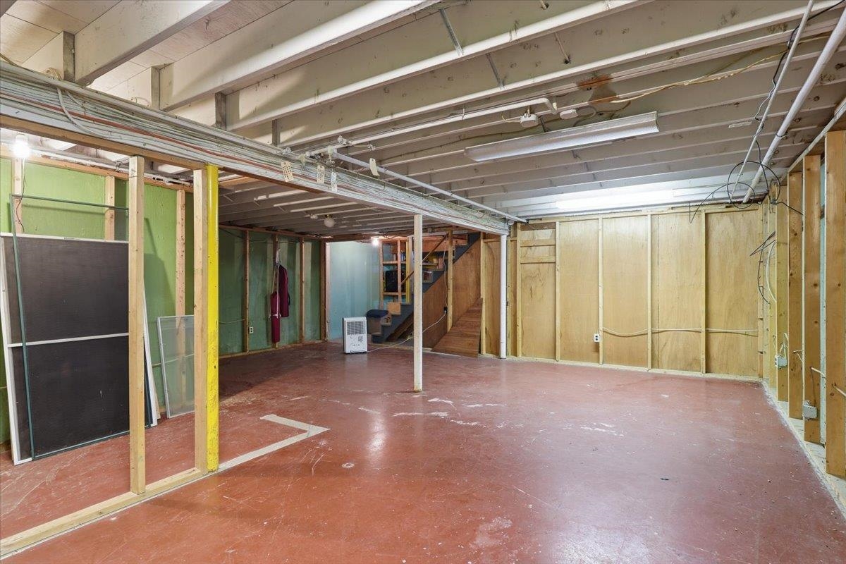490 Juniper Ridge Property Photo 49