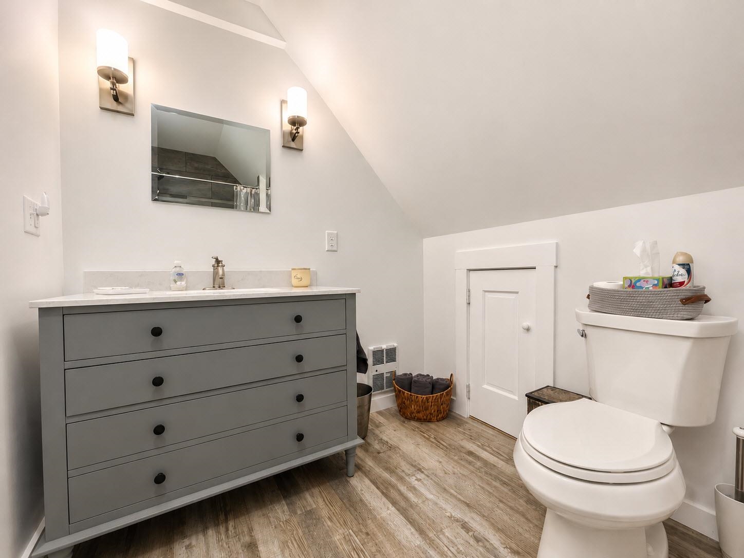 20 Keene Avenue Property Photo 47