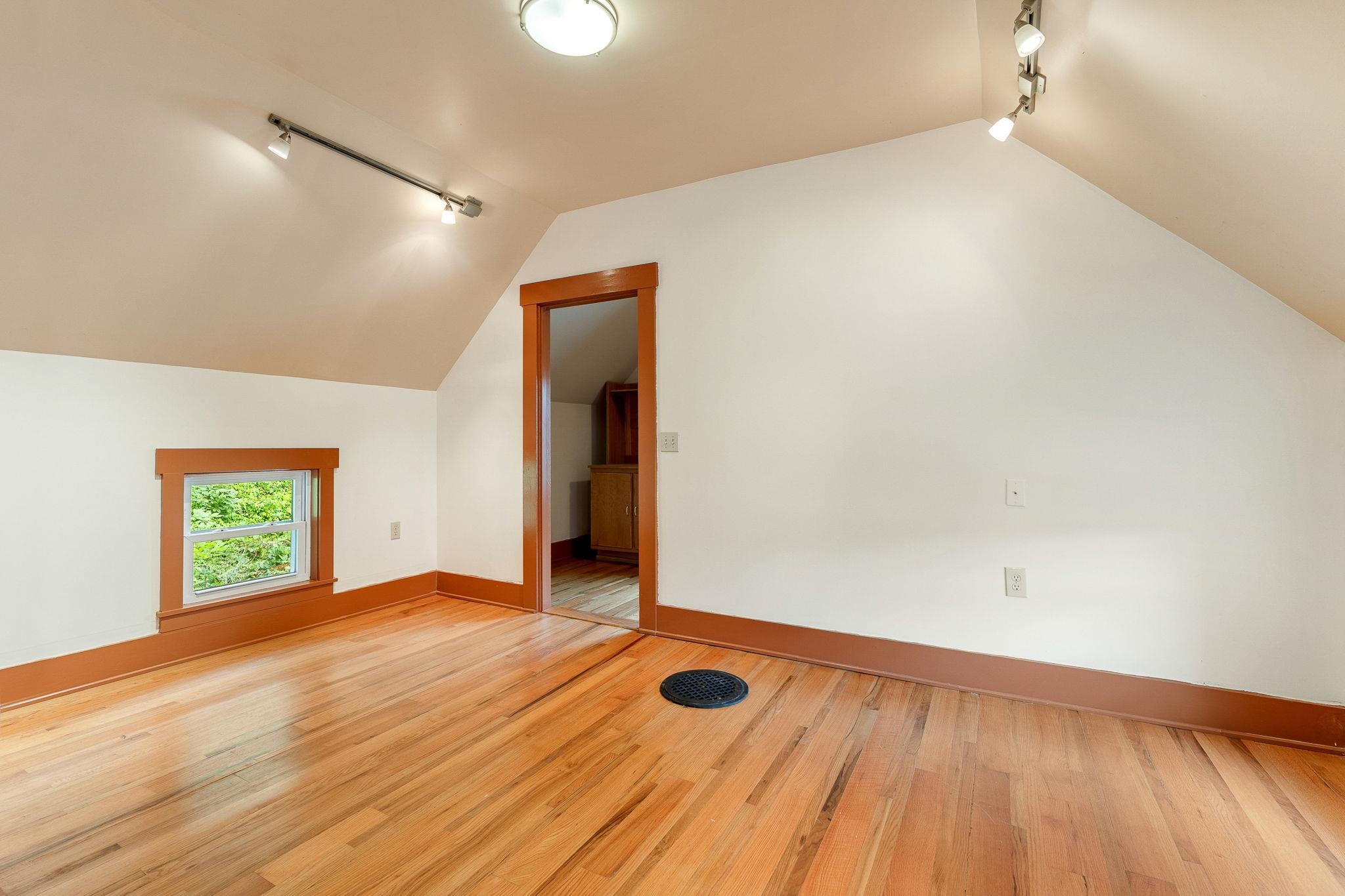 97 Berlin Street Property Photo 21