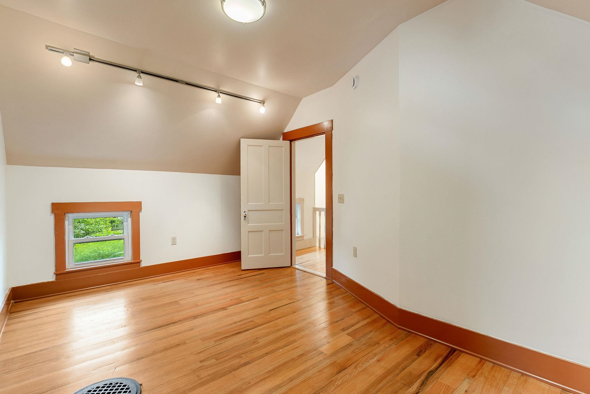 97 Berlin Street Property Photo 22