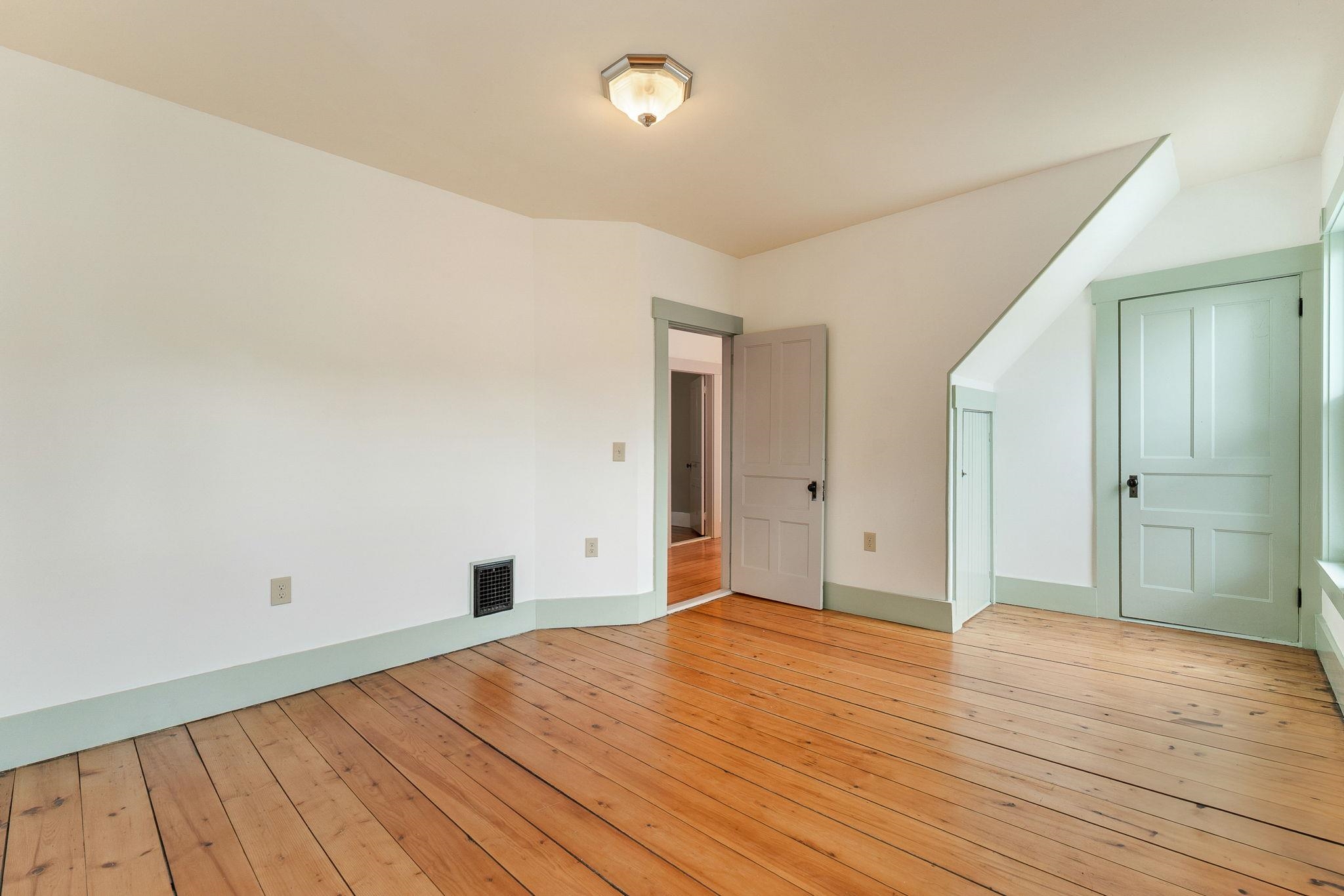 97 Berlin Street Property Photo 28