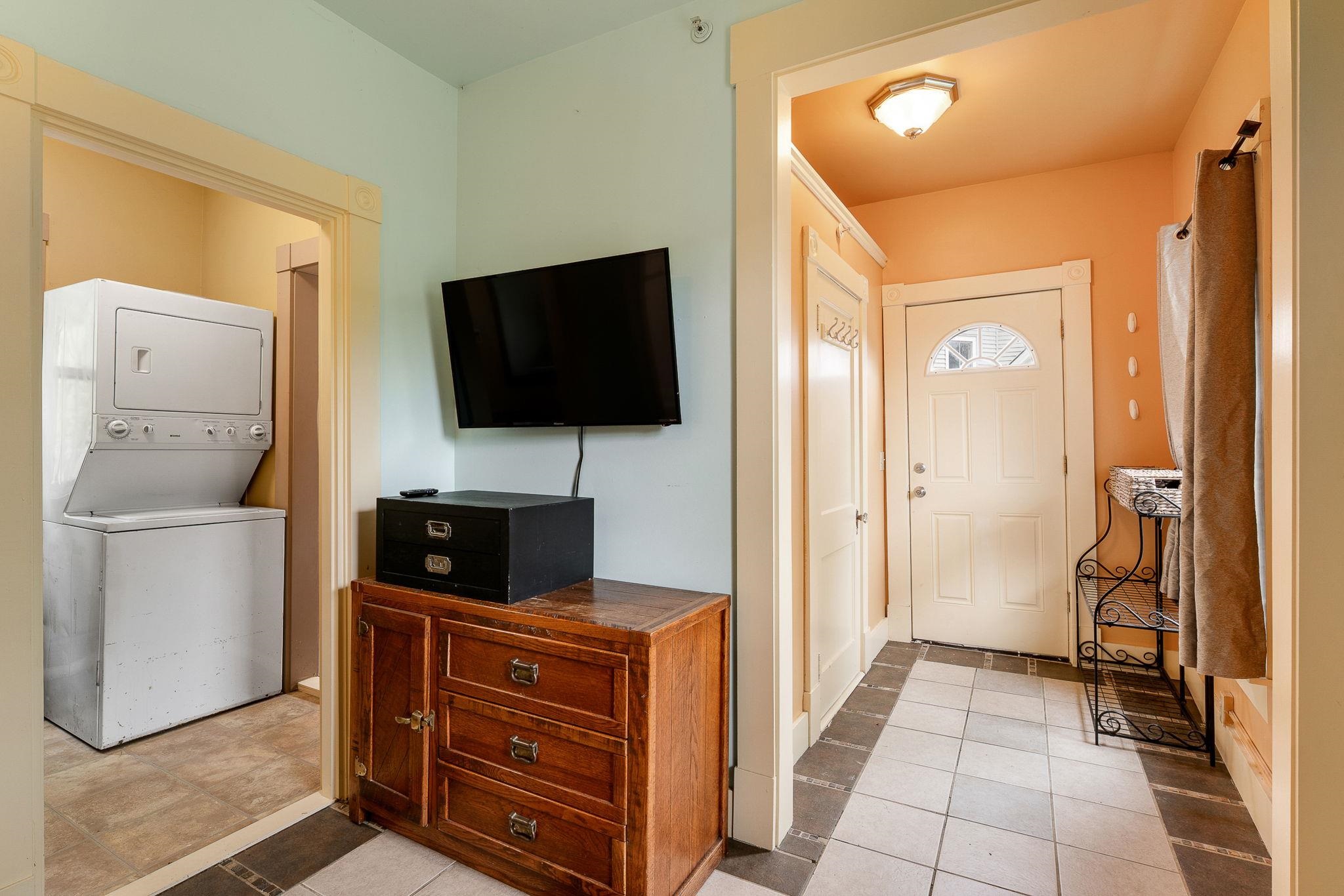 97 Berlin Street Property Photo 34
