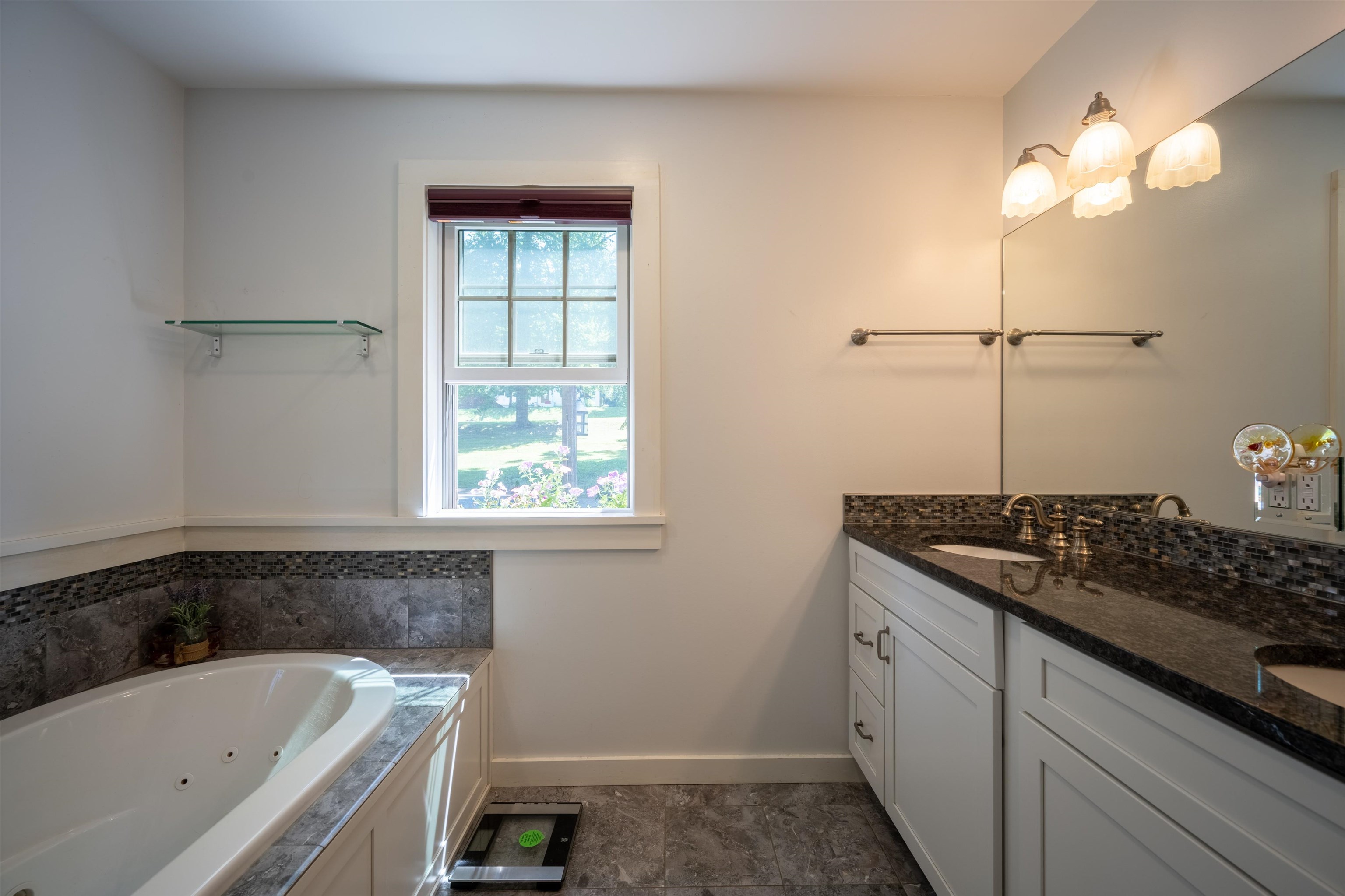 7 High Street Property Photo 23