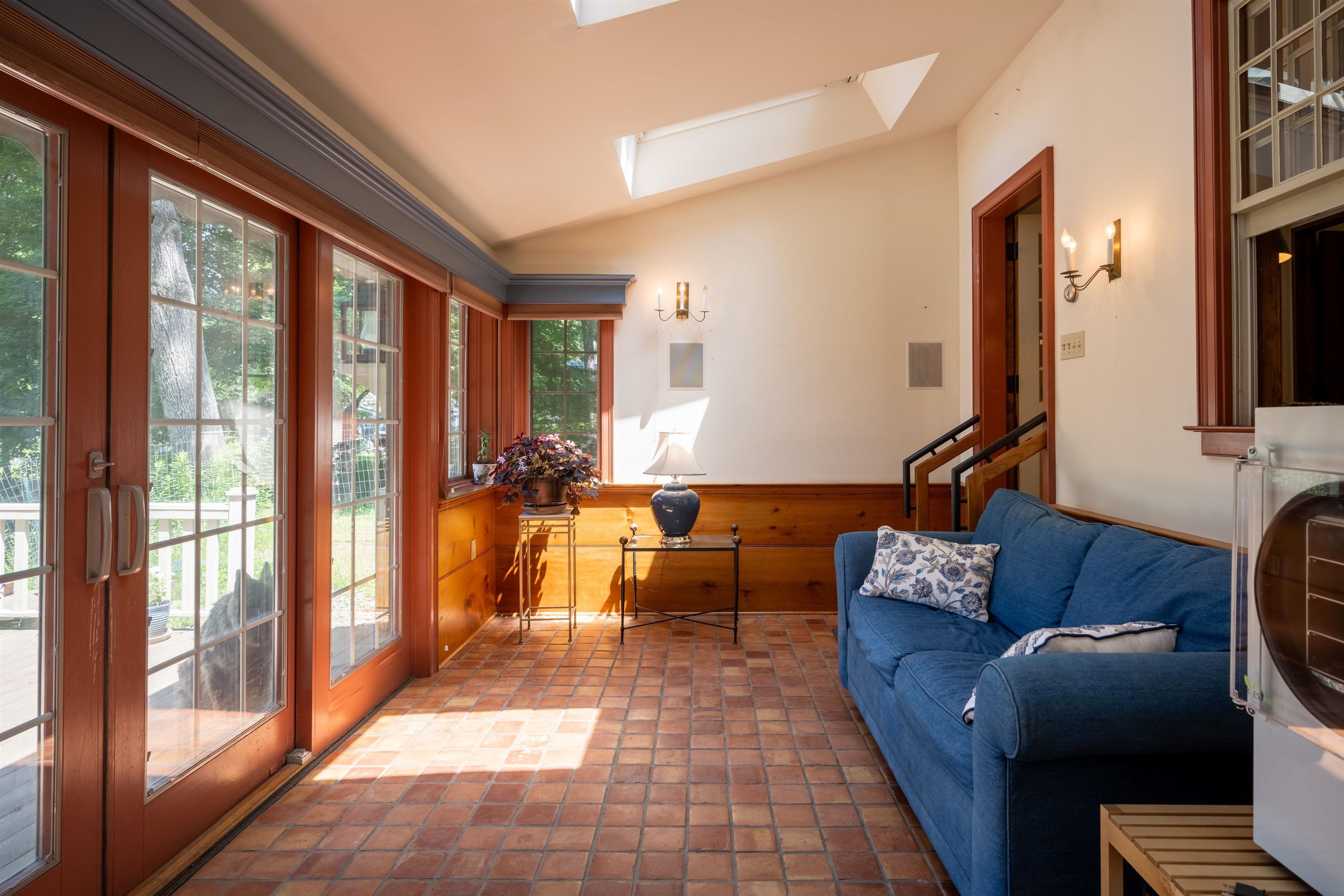 7 High Street Property Photo 31