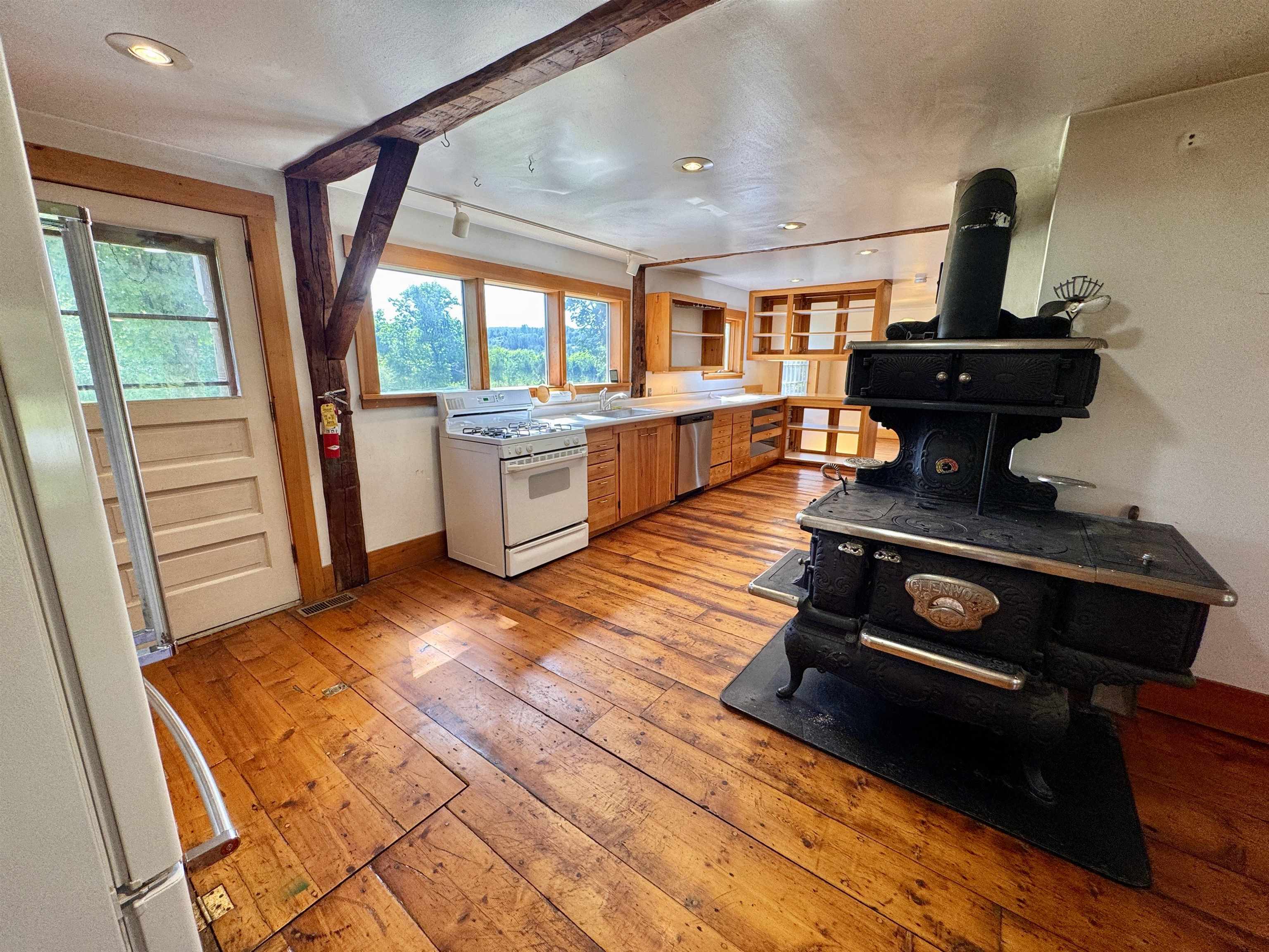 19 Hartley Road Property Photo 6