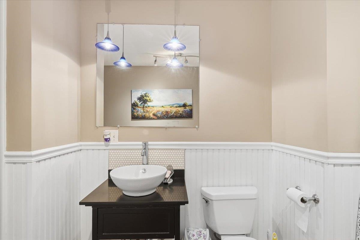 22 Redwood Terrace Property Photo 19
