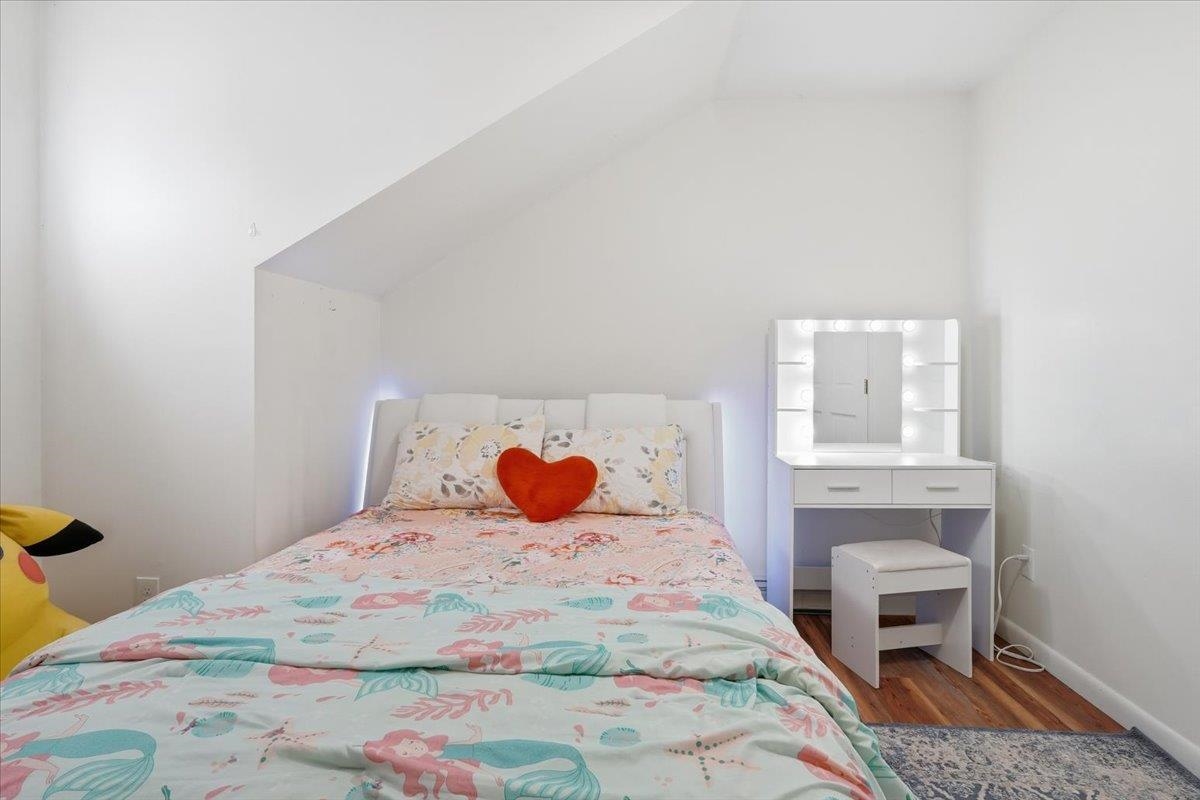 22 Redwood Terrace Property Photo 33