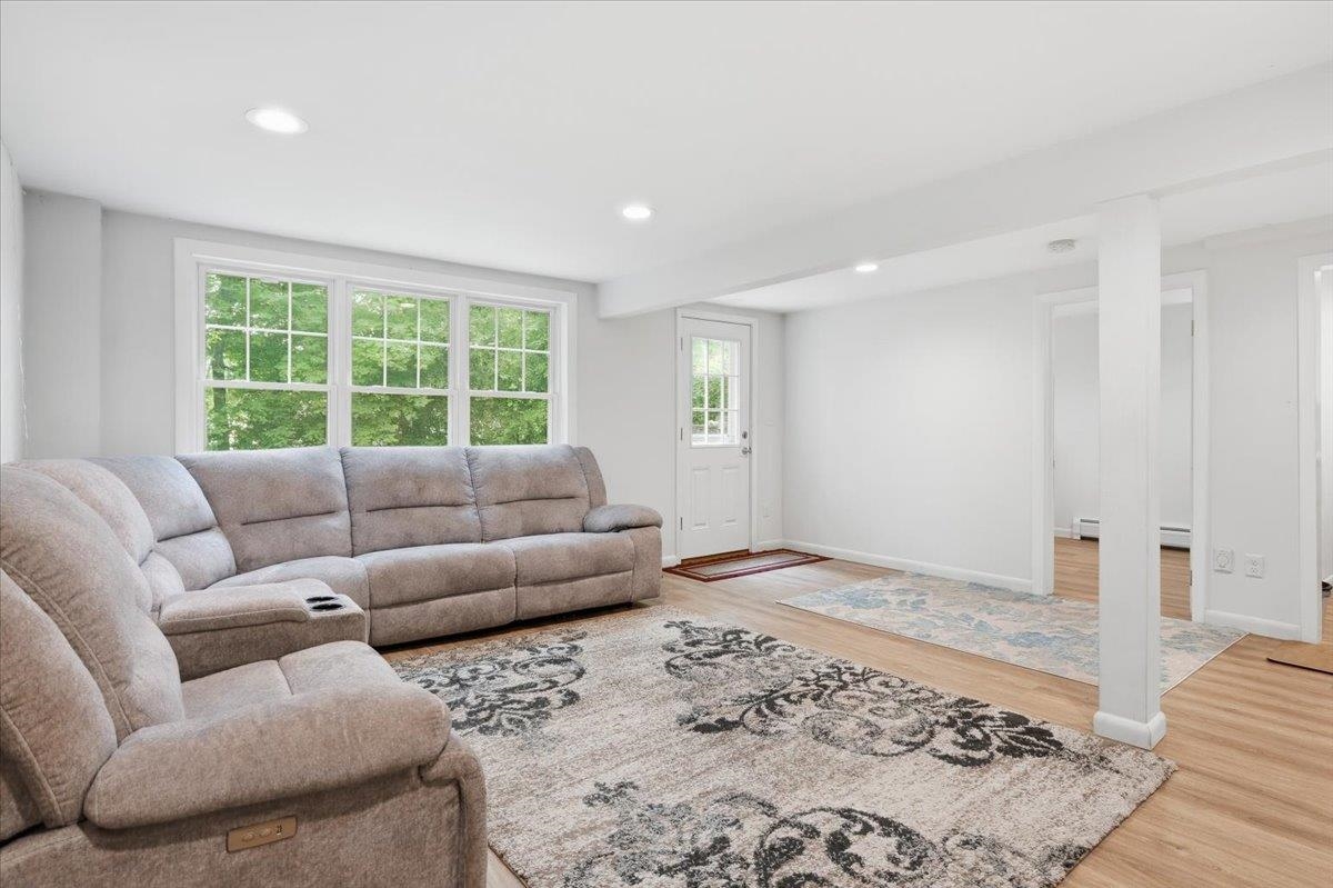 22 Redwood Terrace Property Photo 45