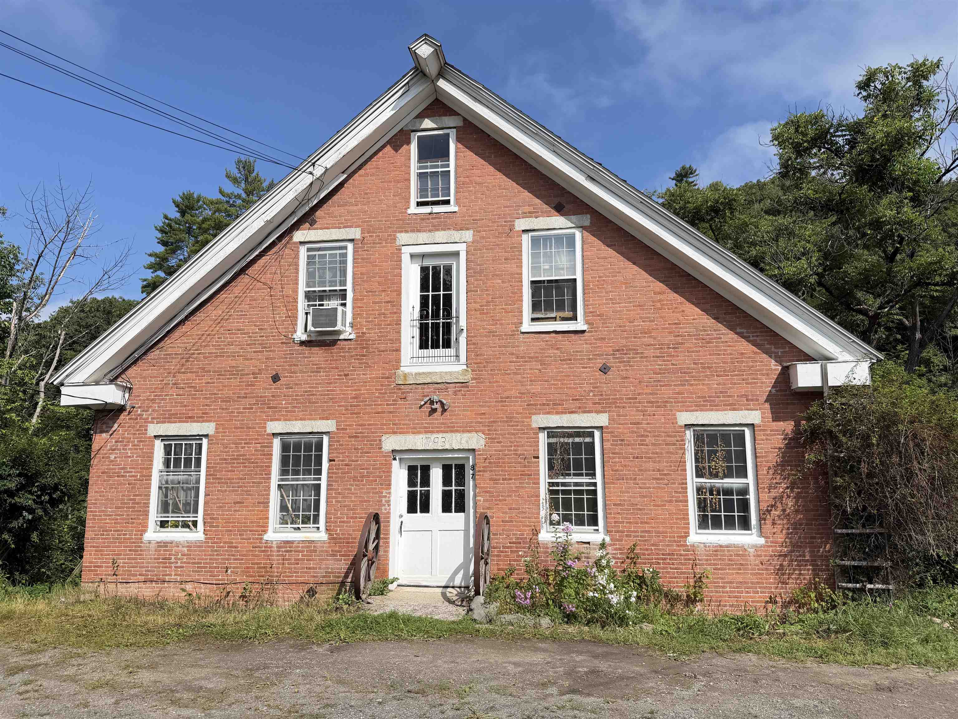 87 Mechanic Street Property Photo 1