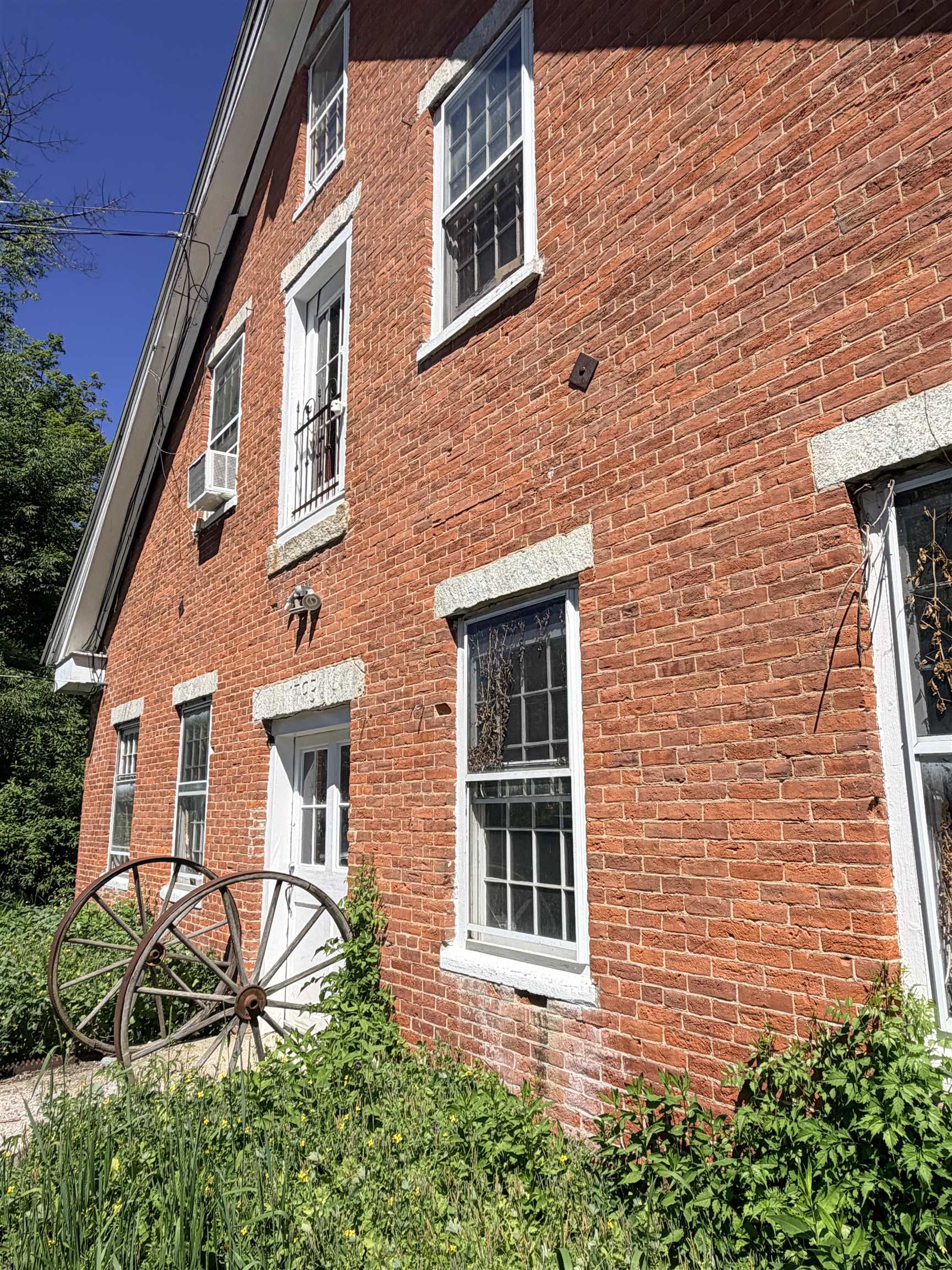 87 Mechanic Street Property Photo 4