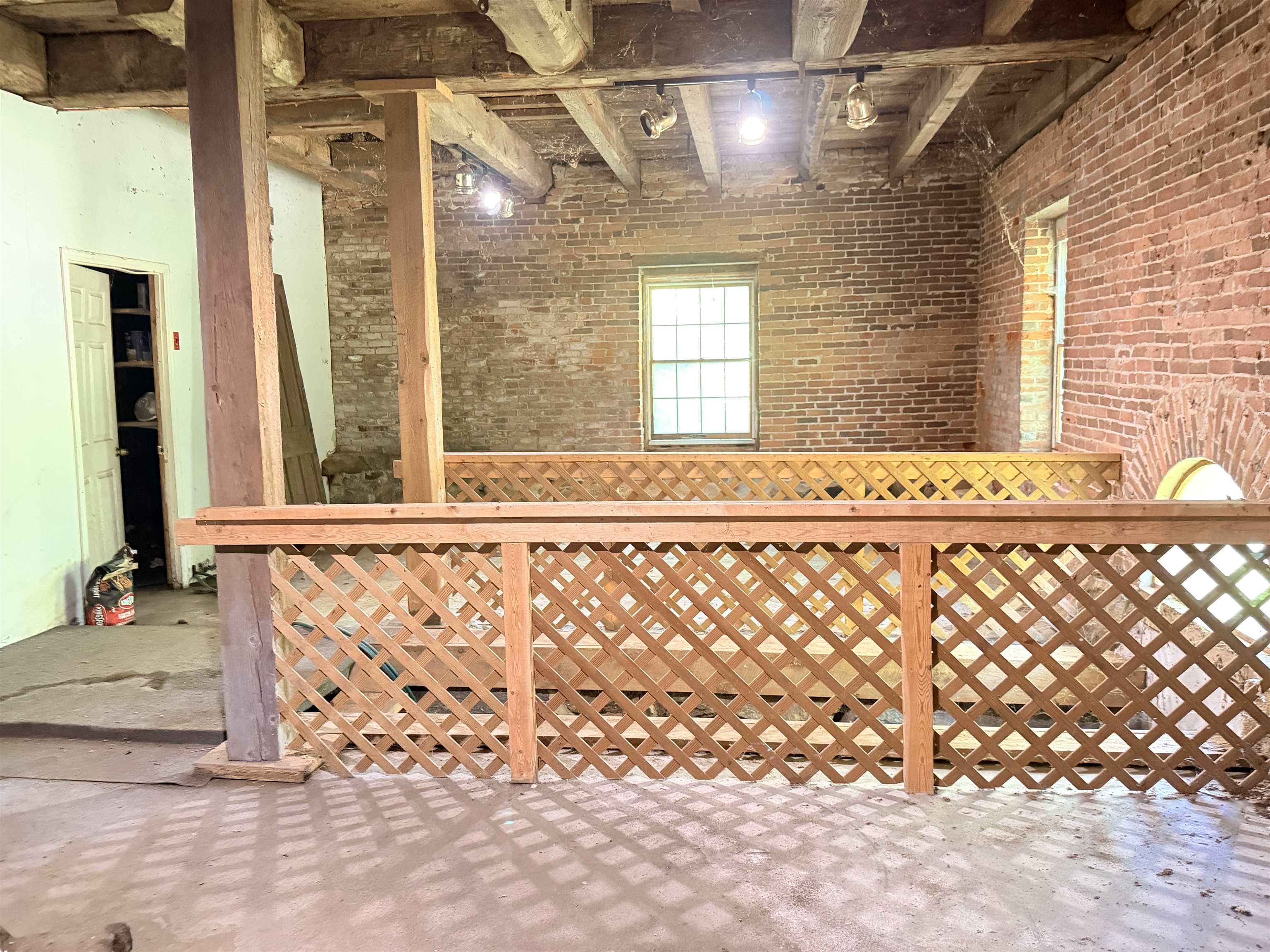 87 Mechanic Street Property Photo 18