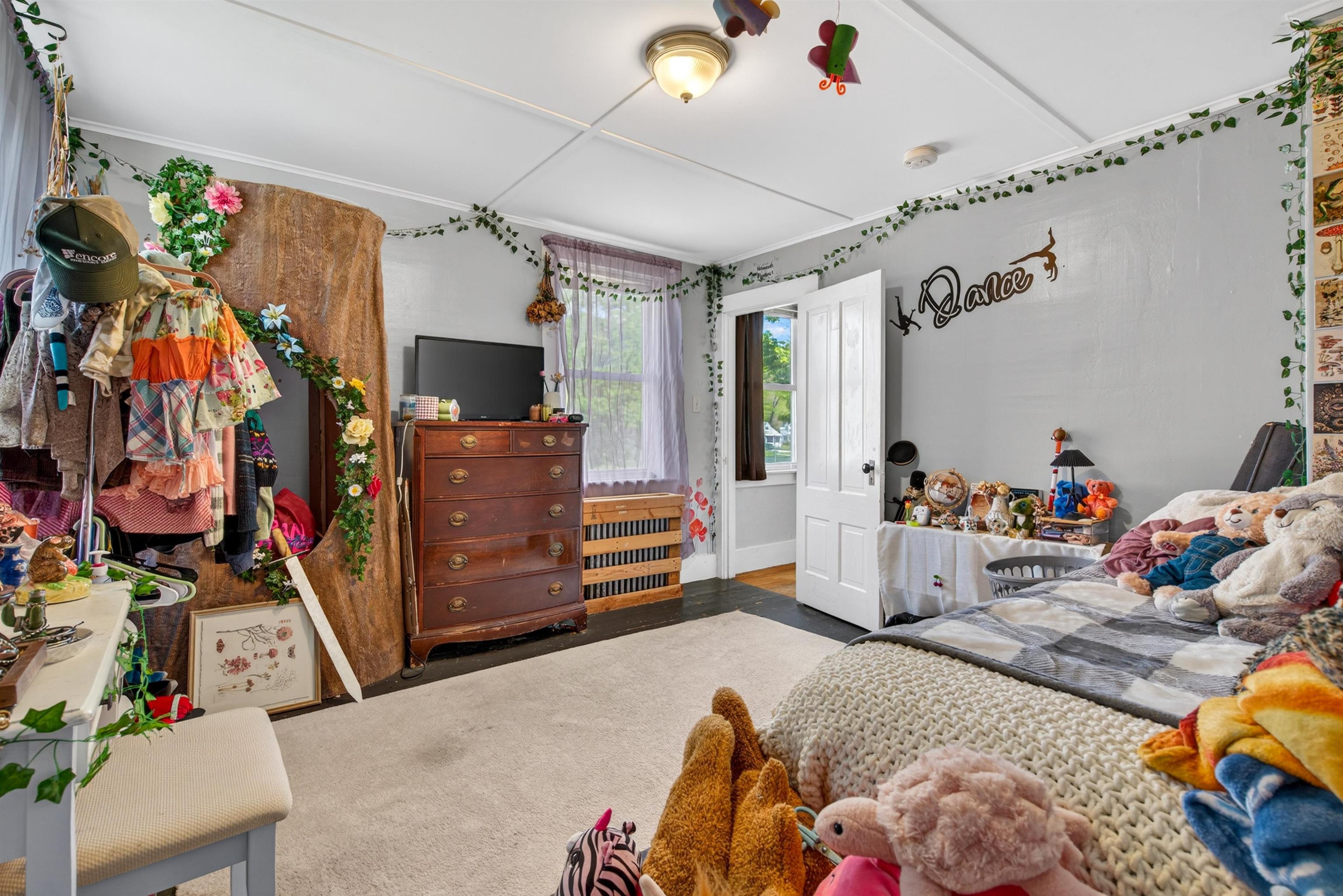 9 Park Street Property Photo 25