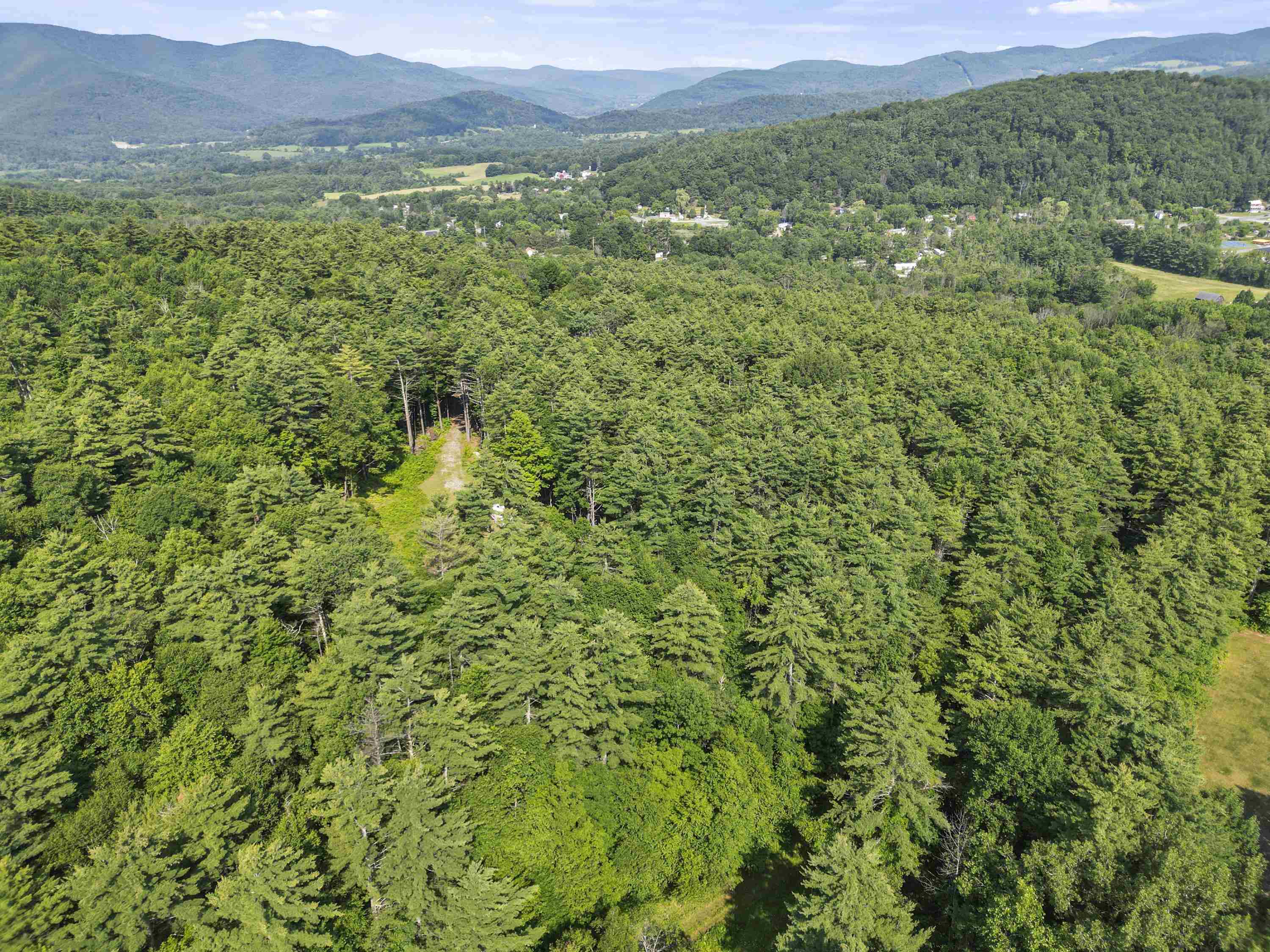 468 Skyboro Road Property Photo 4