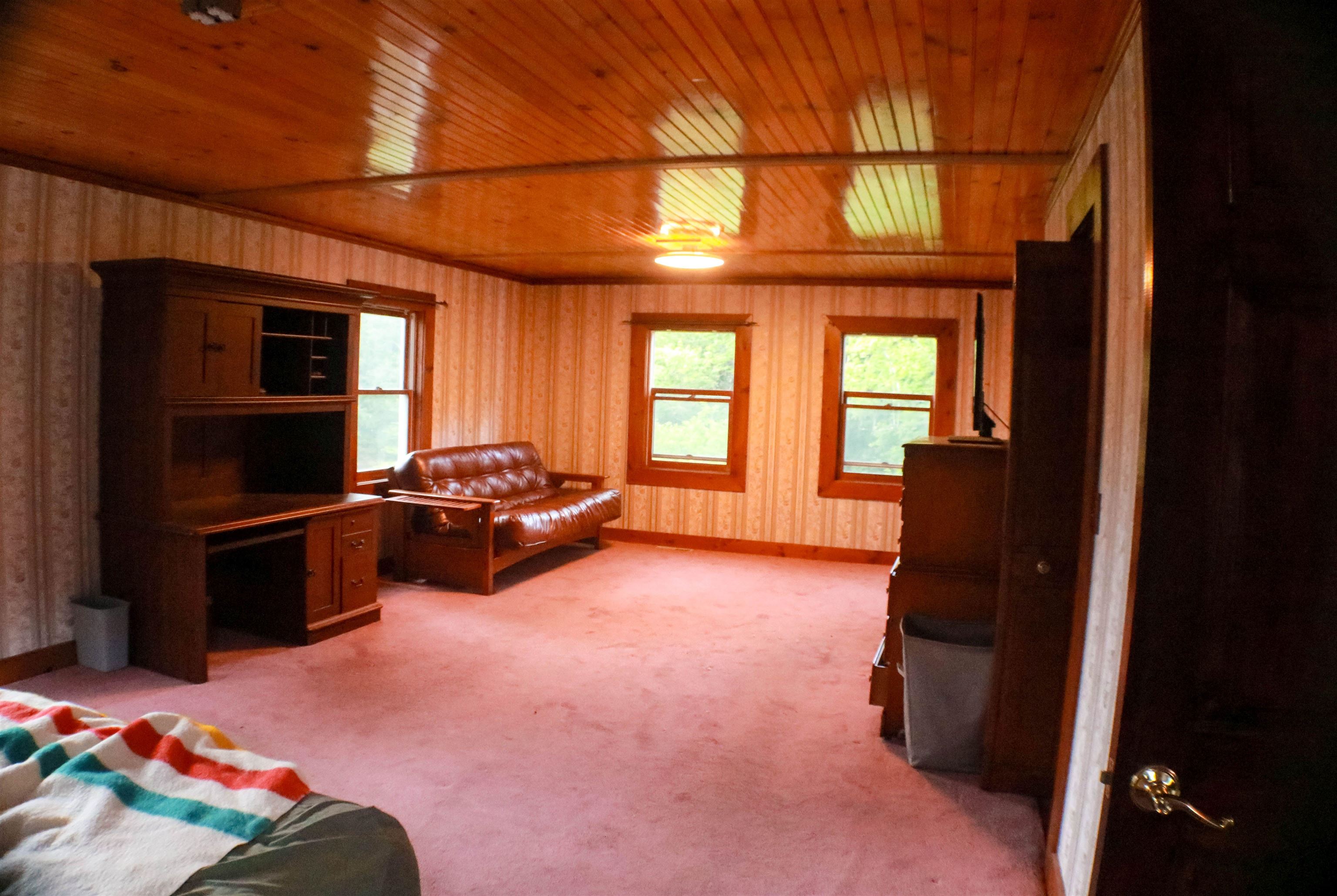 1081 Beaver Meadow Road Property Photo 4