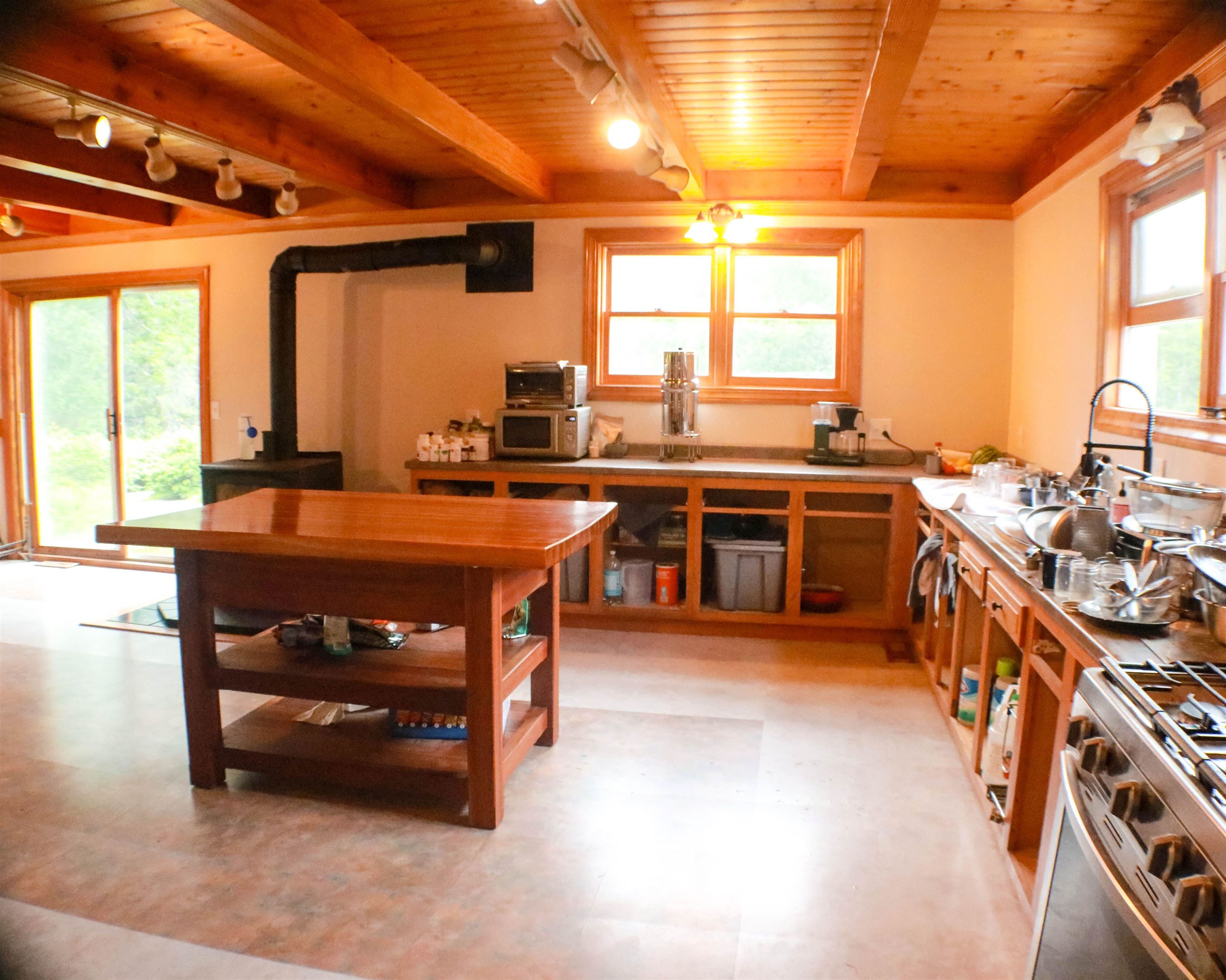 1081 Beaver Meadow Road Property Photo 9