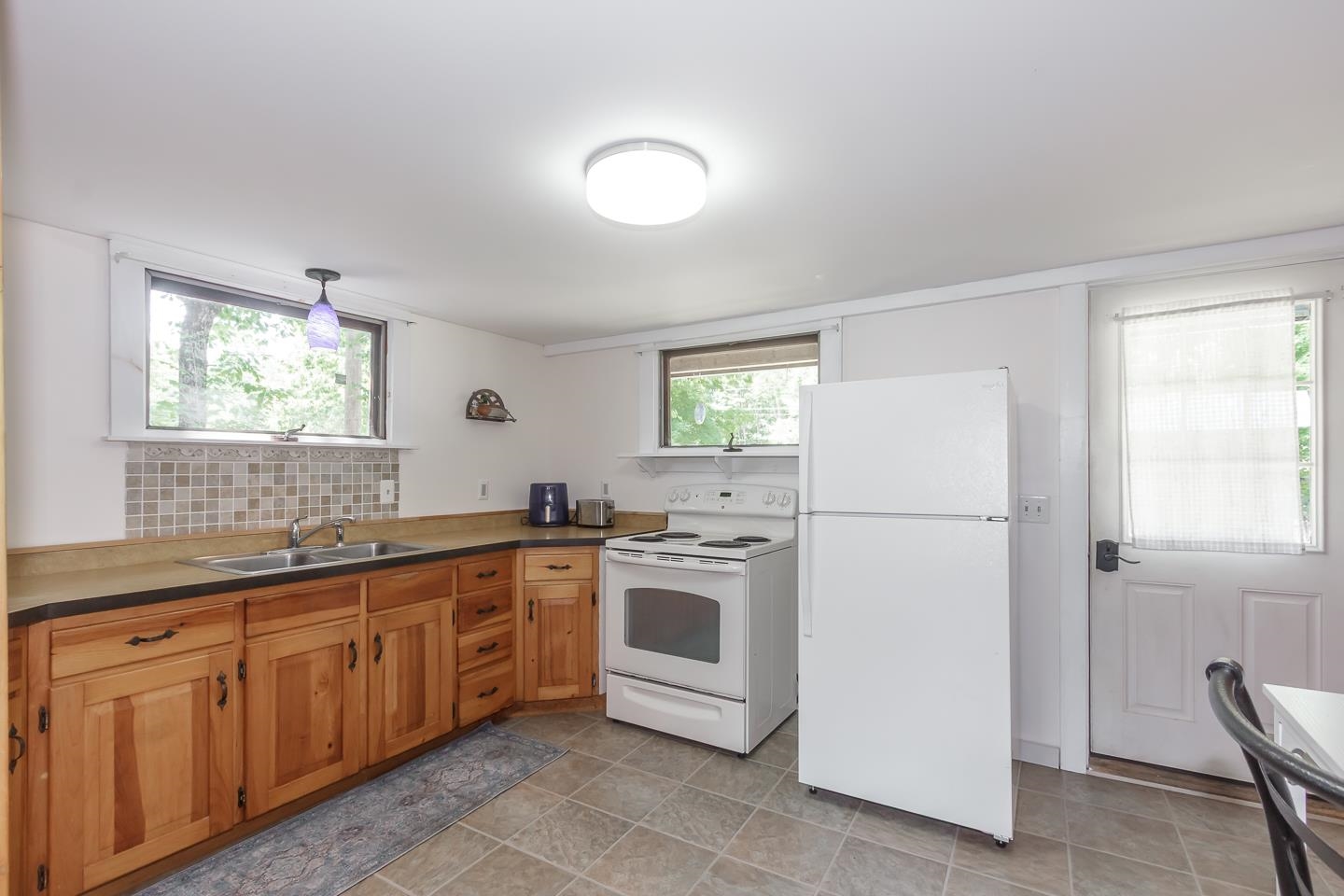 84 Dodge Pond Road Property Photo 11