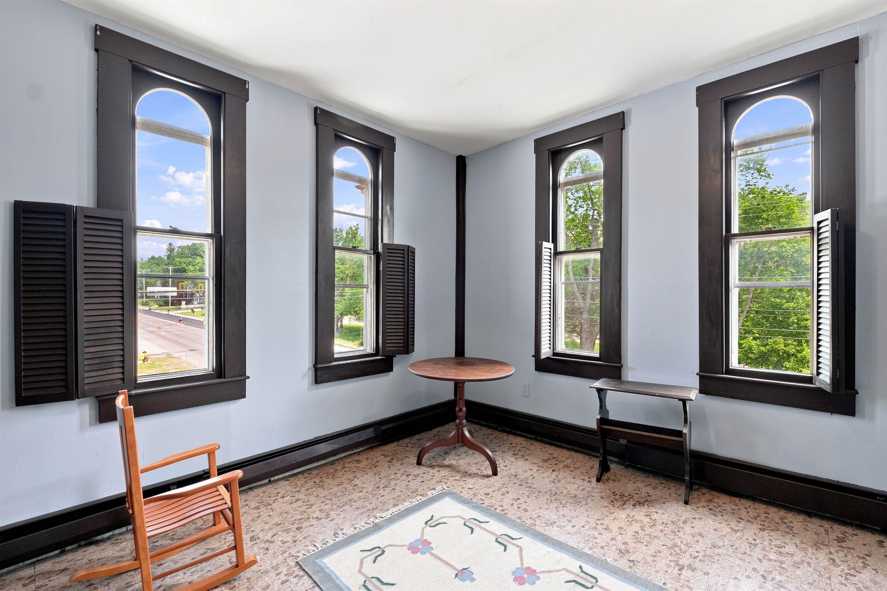 386 Pembroke Street Property Photo 45