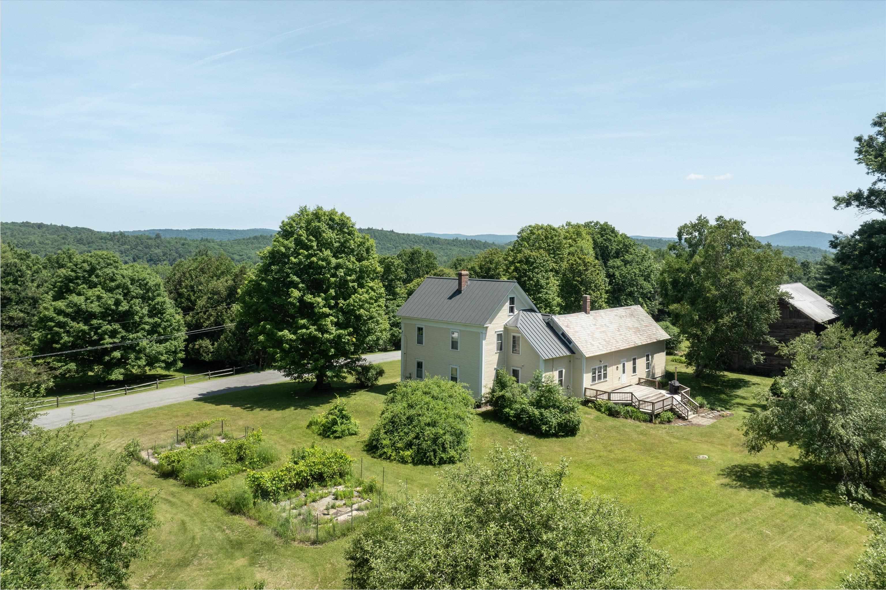 185 Crown Point Road Property Photo 6