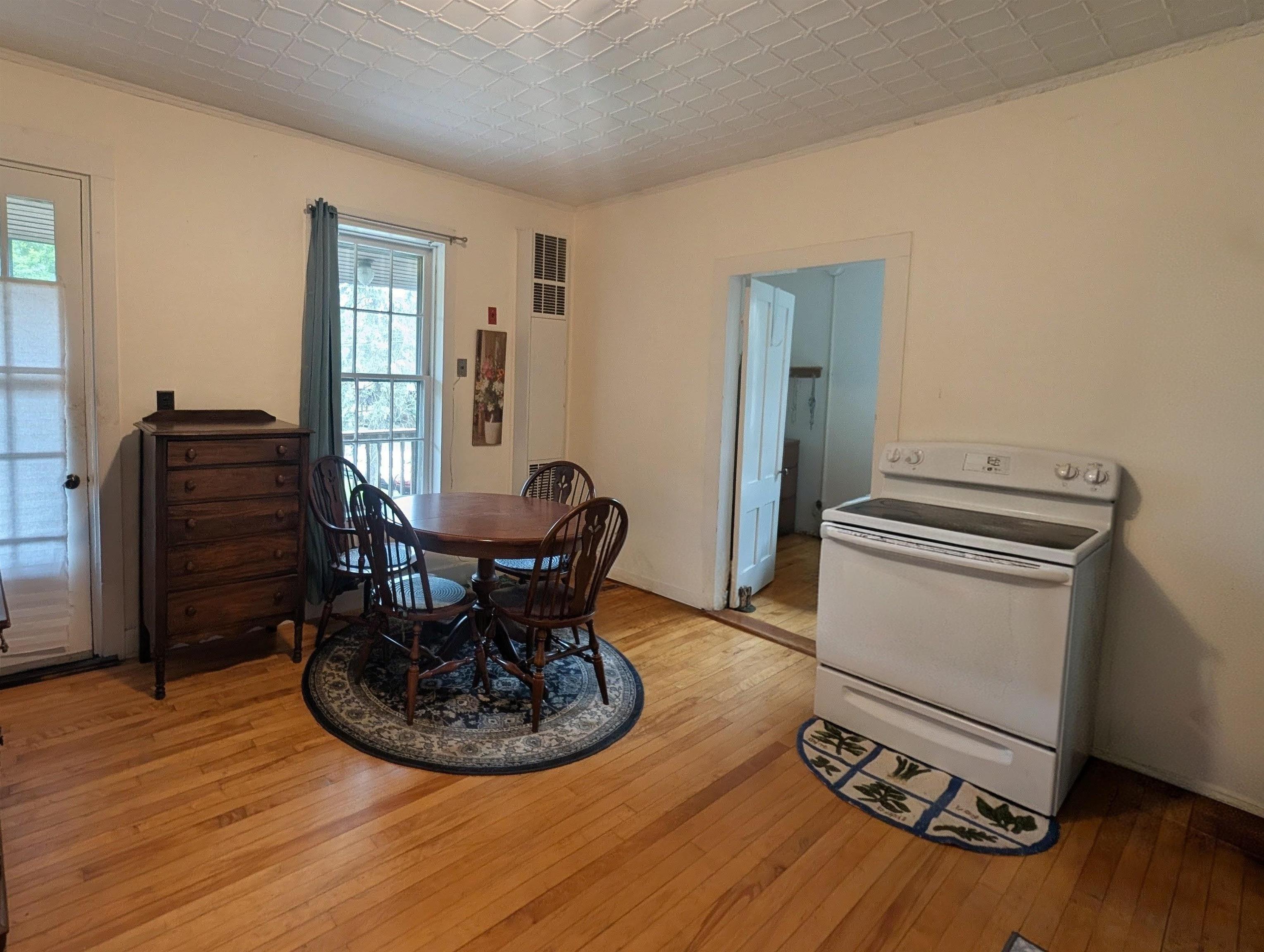 7 Park Street Property Photo 6