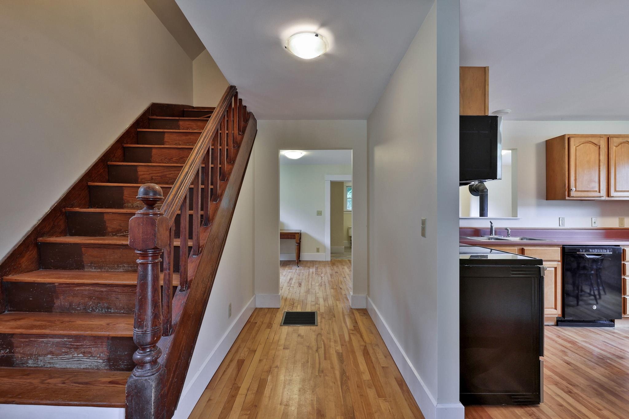 71 State Garage Road Property Photo 4
