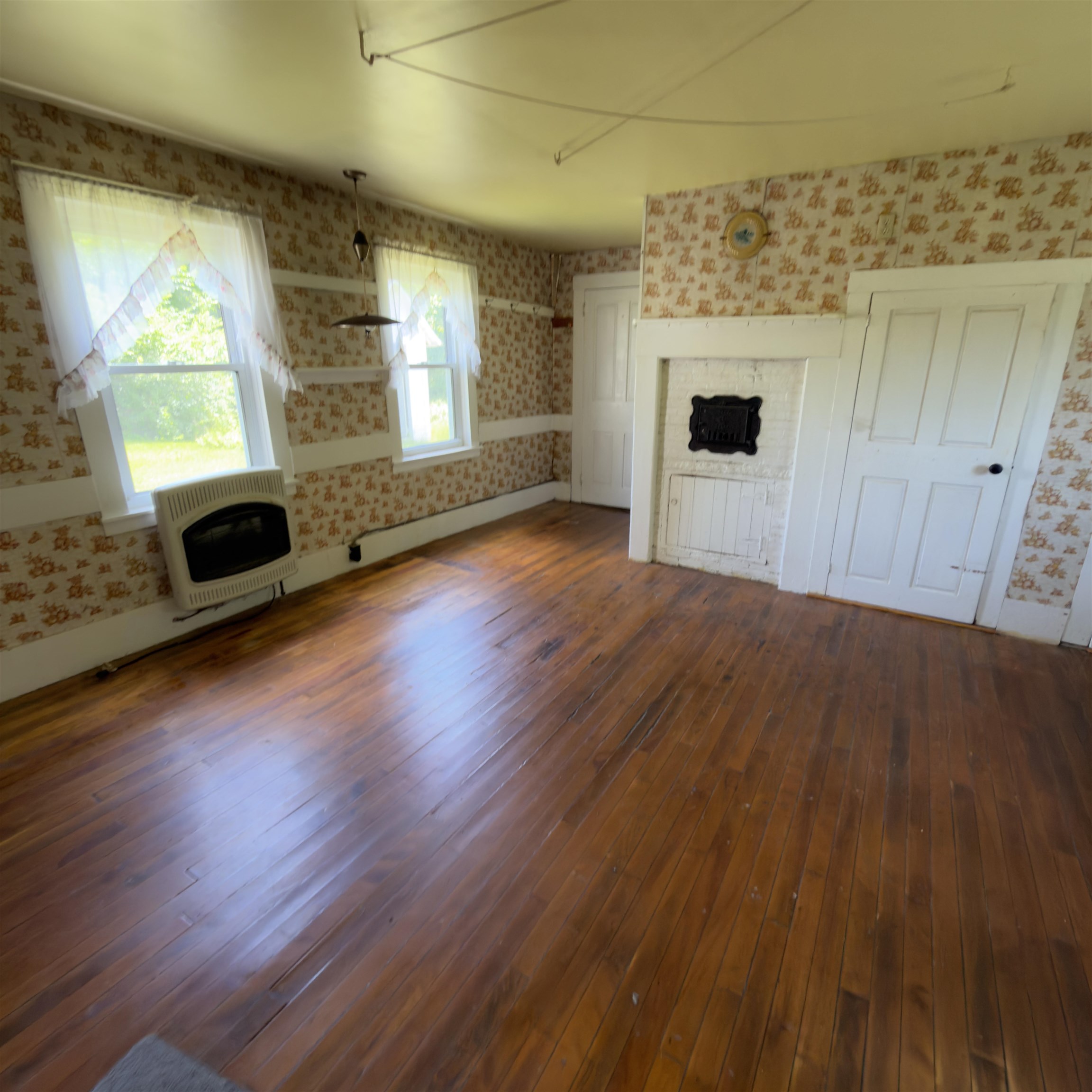 1275 Old Route 25 Road Property Photo 8