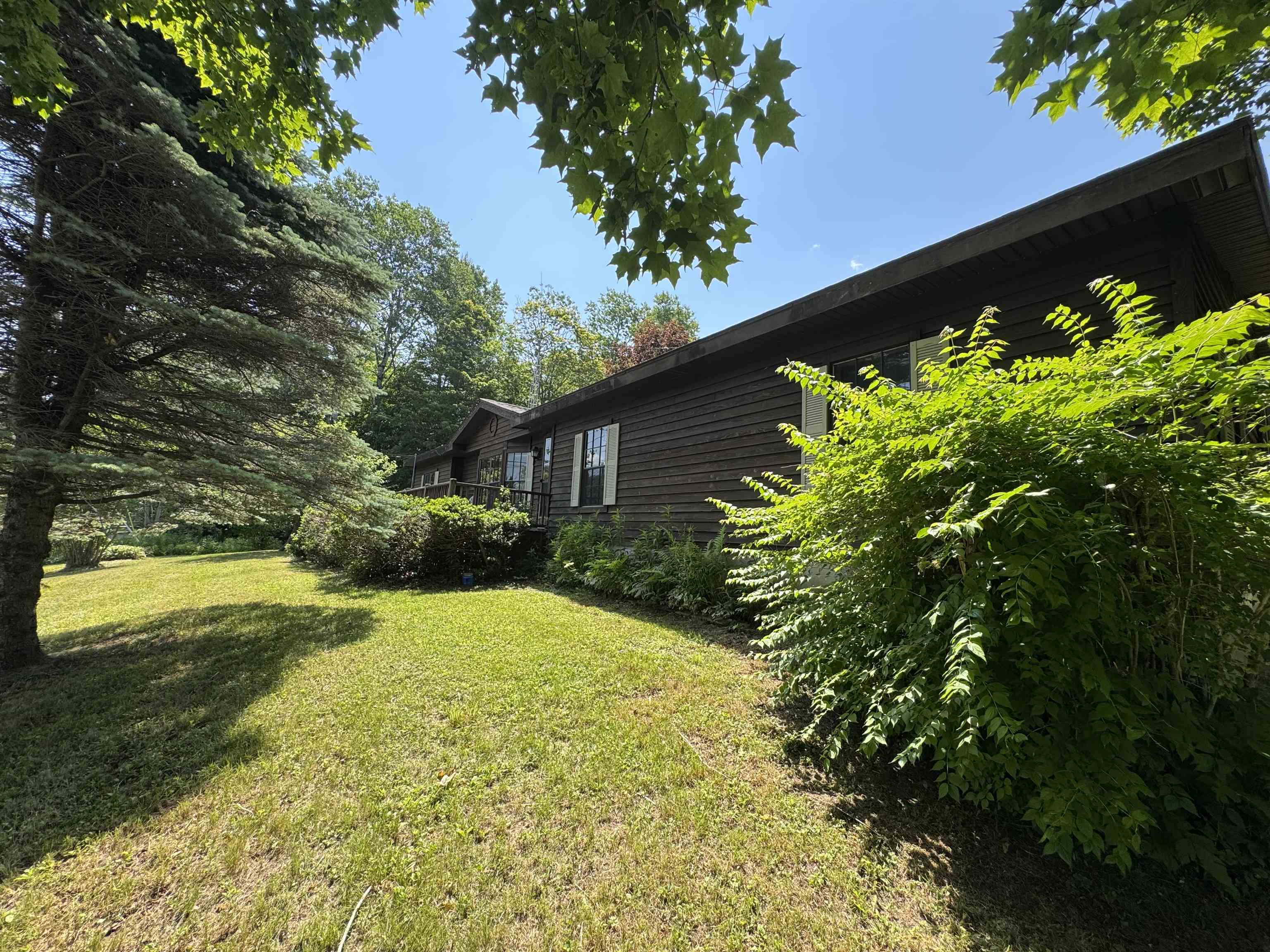 5 Camelot Drive Property Photo 5