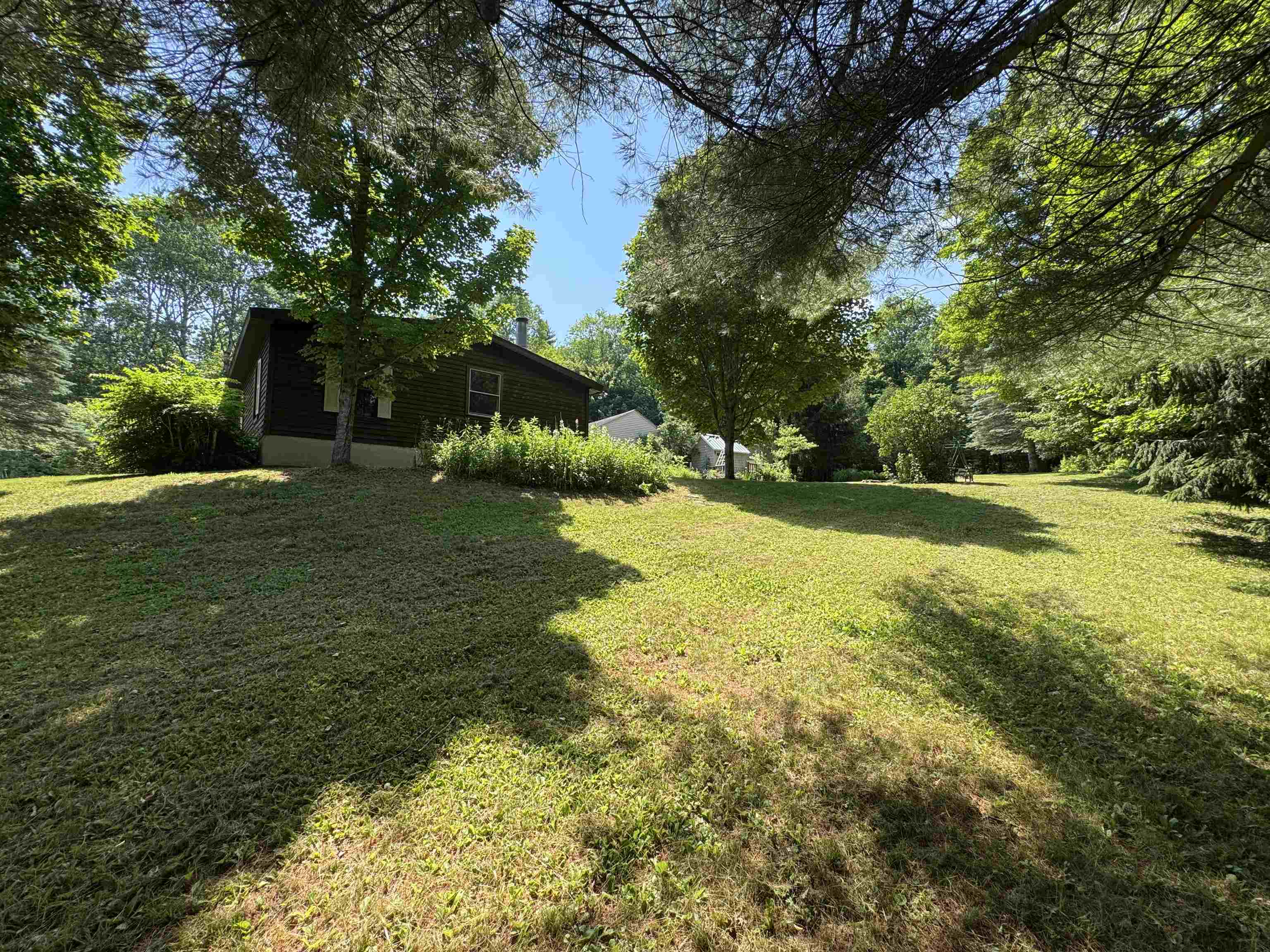 5 Camelot Drive Property Photo 6