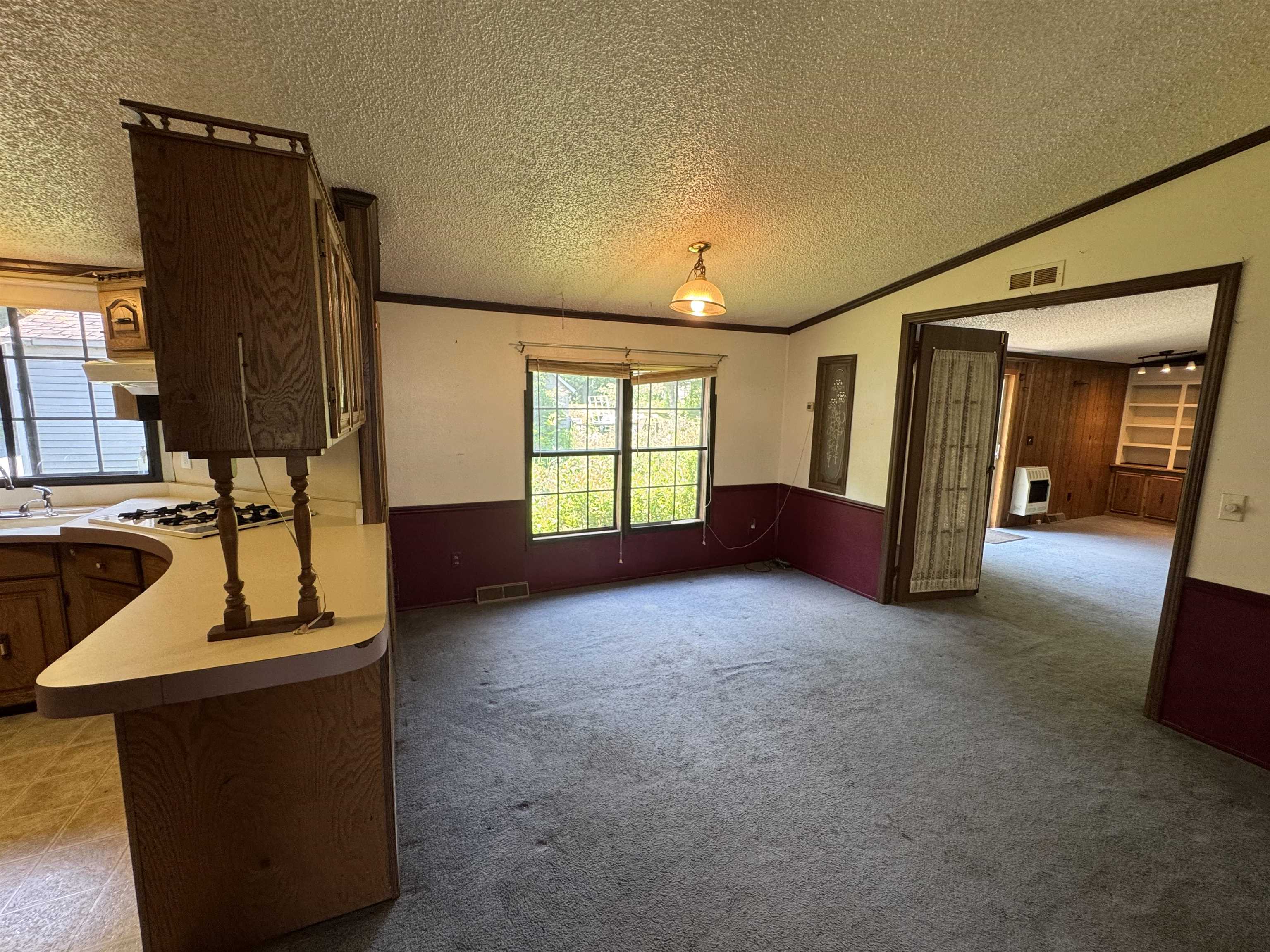 5 Camelot Drive Property Photo 14