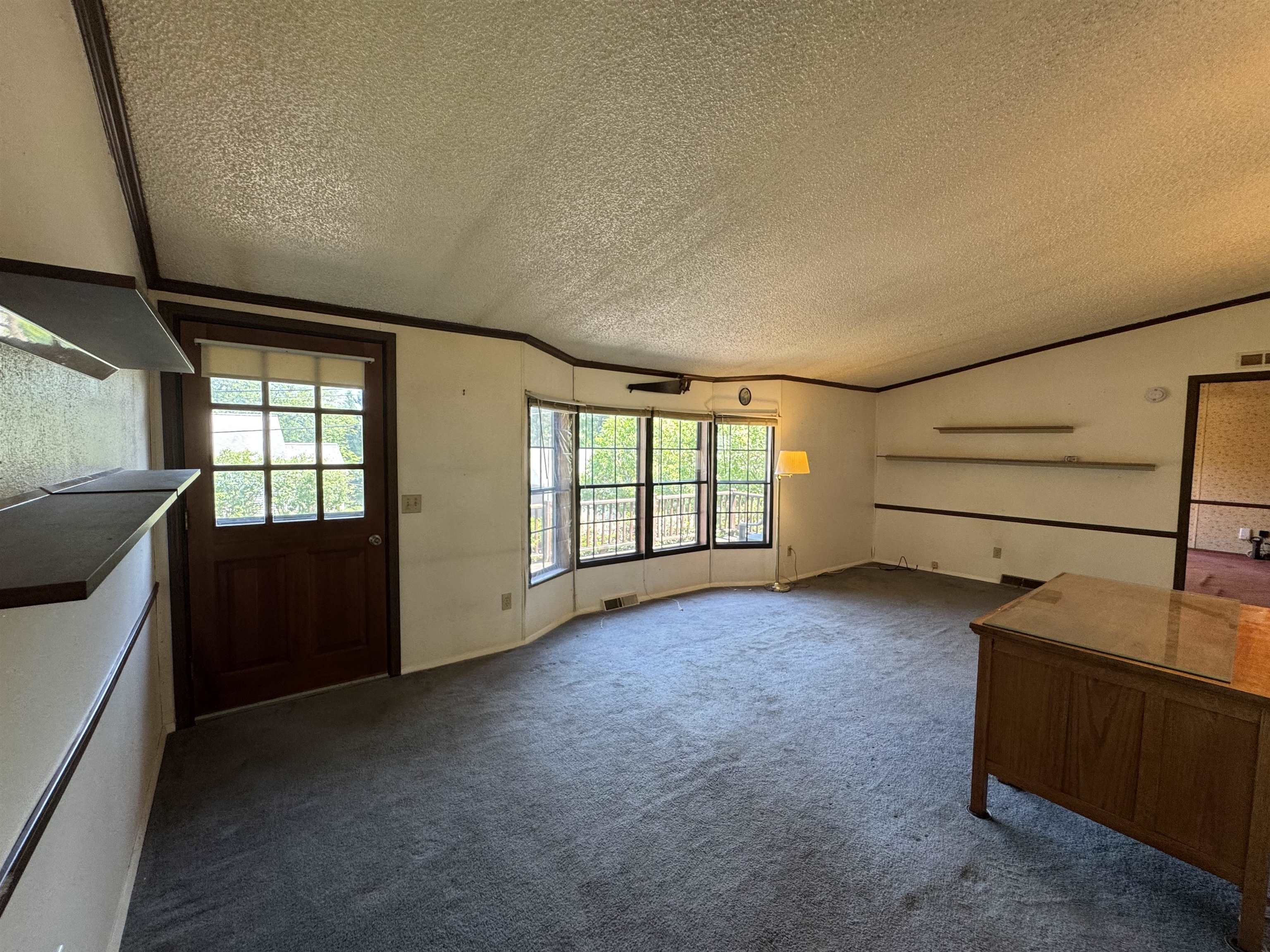 5 Camelot Drive Property Photo 17
