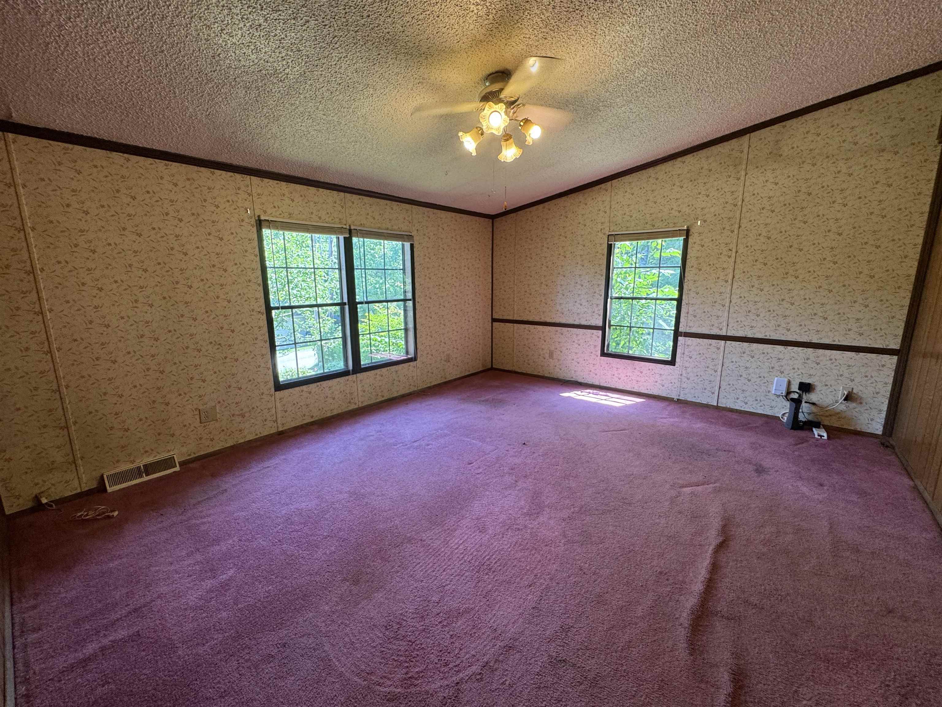 5 Camelot Drive Property Photo 18