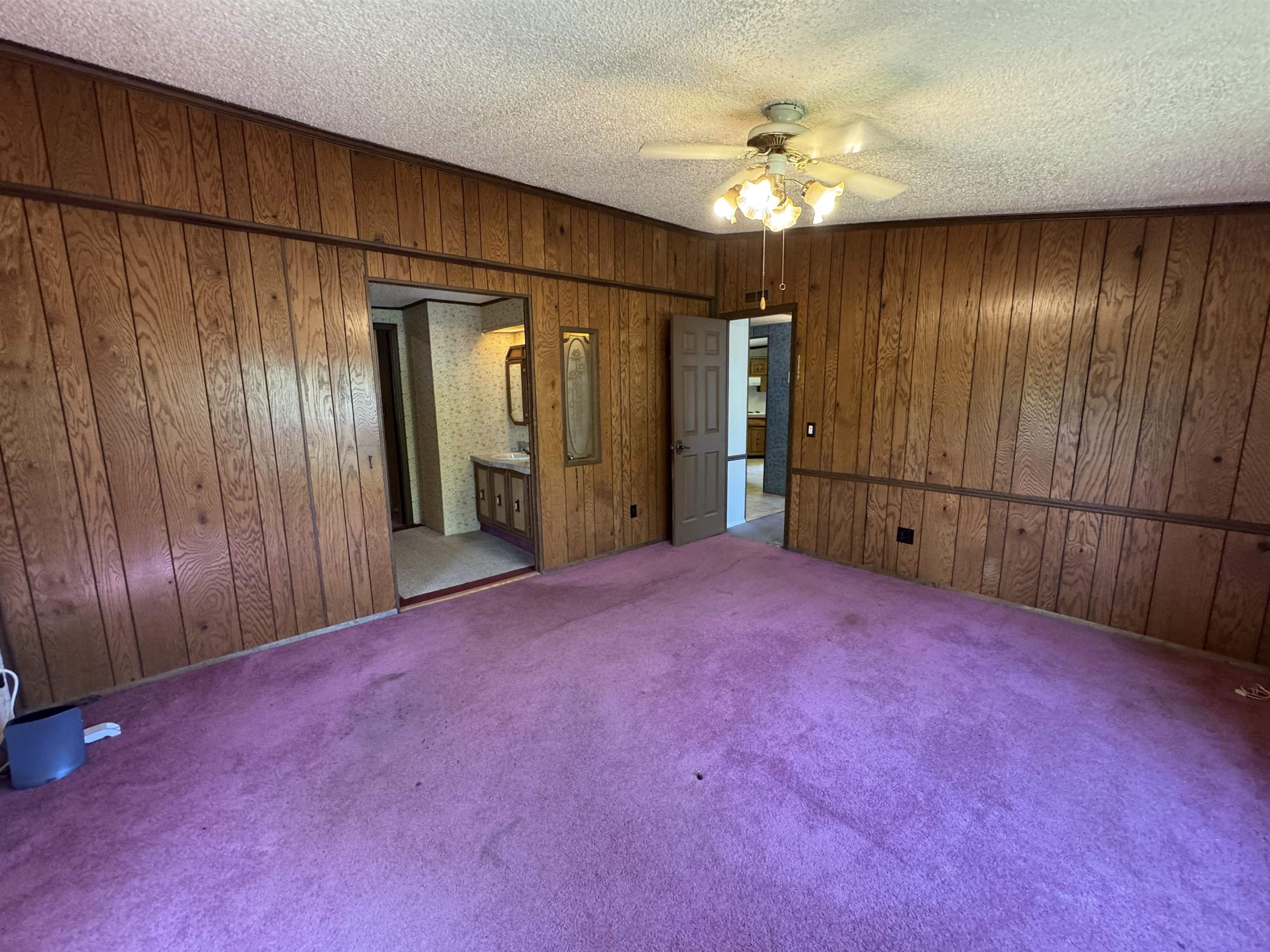 5 Camelot Drive Property Photo 20