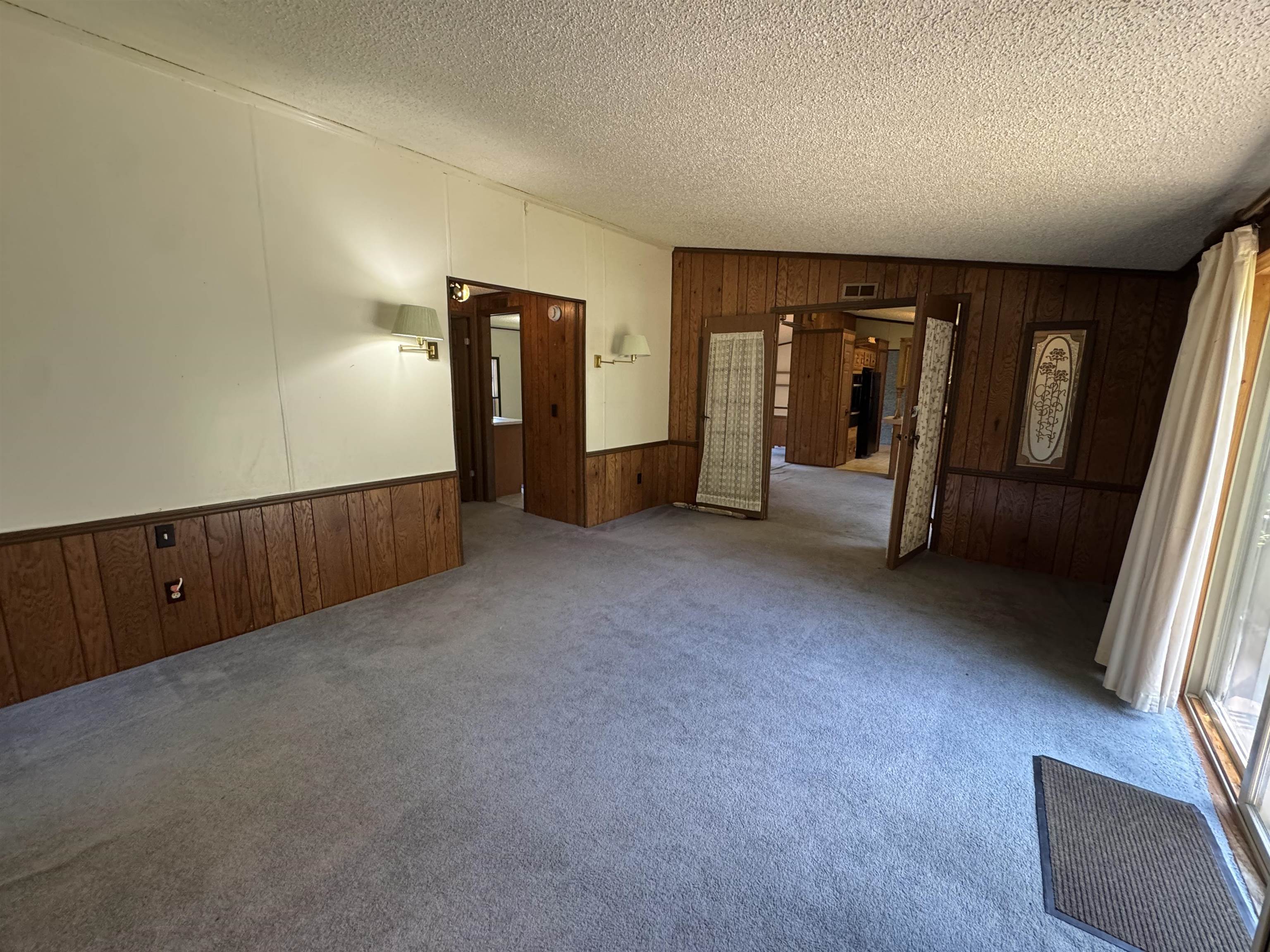 5 Camelot Drive Property Photo 25